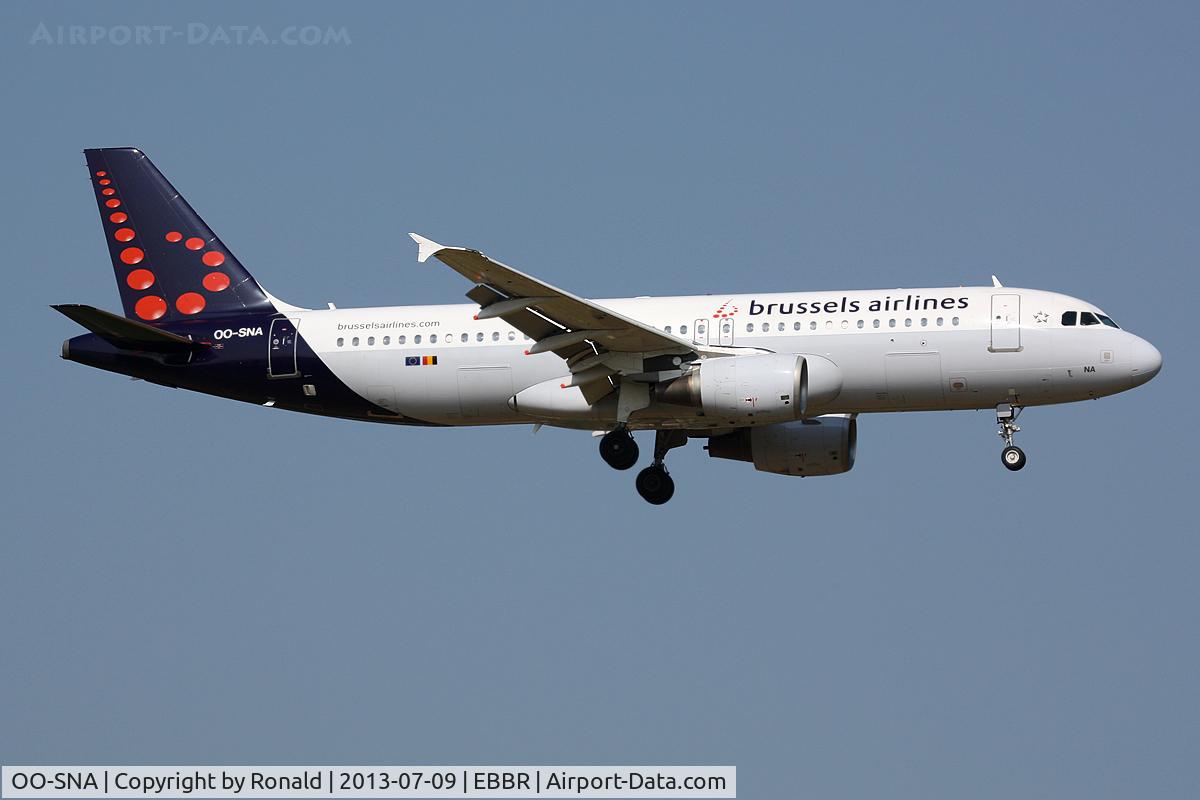 OO-SNA, 2001 Airbus A320-214 C/N 1441, at bru