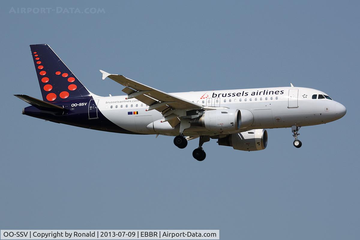 OO-SSV, 2004 Airbus A319-111 C/N 2196, at bru