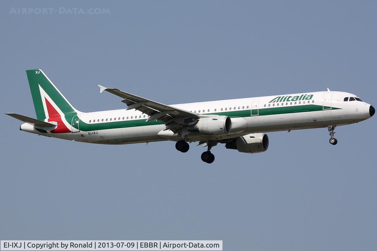 EI-IXJ, 1999 Airbus A321-112 C/N 959, at bru
