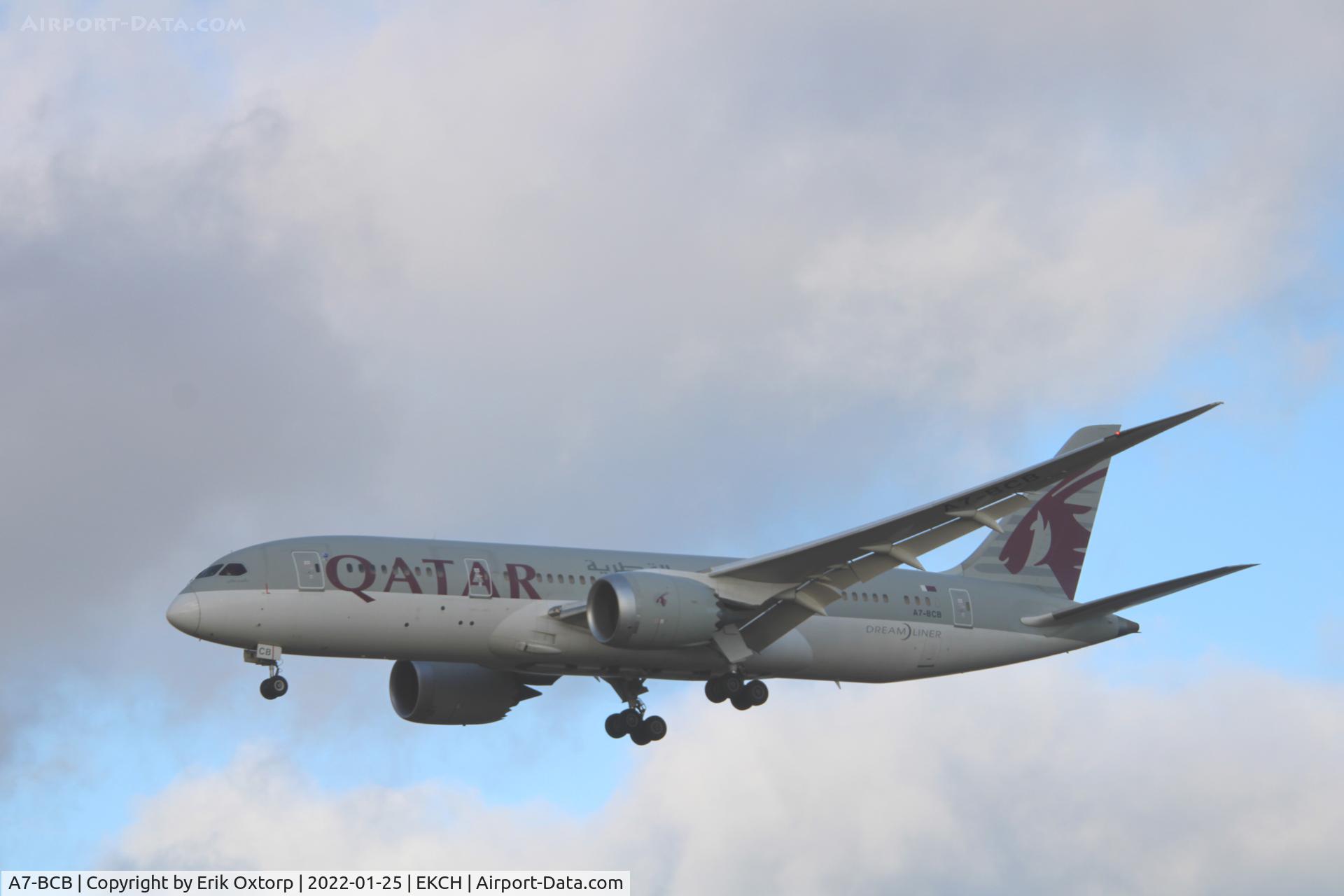 A7-BCB, 2012 Boeing 787-8 Dreamliner Dreamliner C/N 38320, A7-BCB landing rw 22L