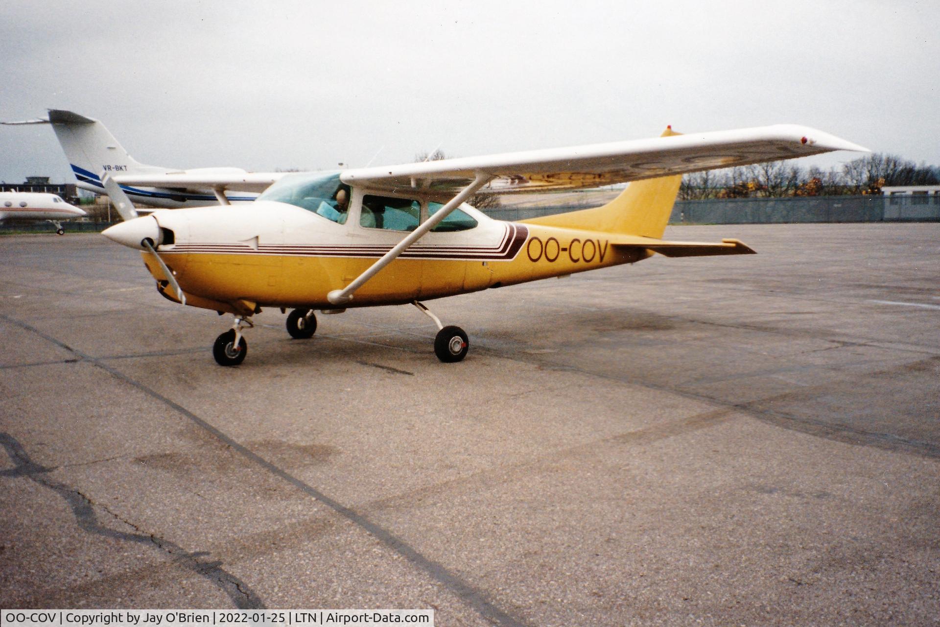 OO-COV, 1978 Reims FR182 Skylane RG C/N FR1820008, Scanned 35mm photo