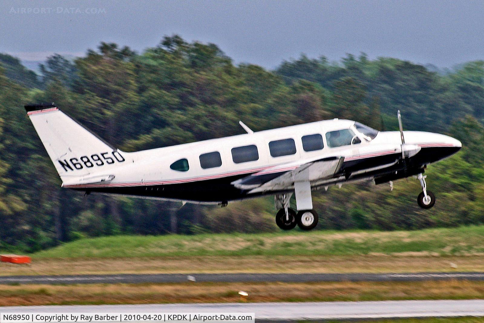 N68950, 1974 Piper PA-31-350 Chieftain C/N 31-7405212, N68950   Piper PA-31-350 Chieftain [31-7405212] Atlanta DeKalb-Peachtree~N 20/04/2010