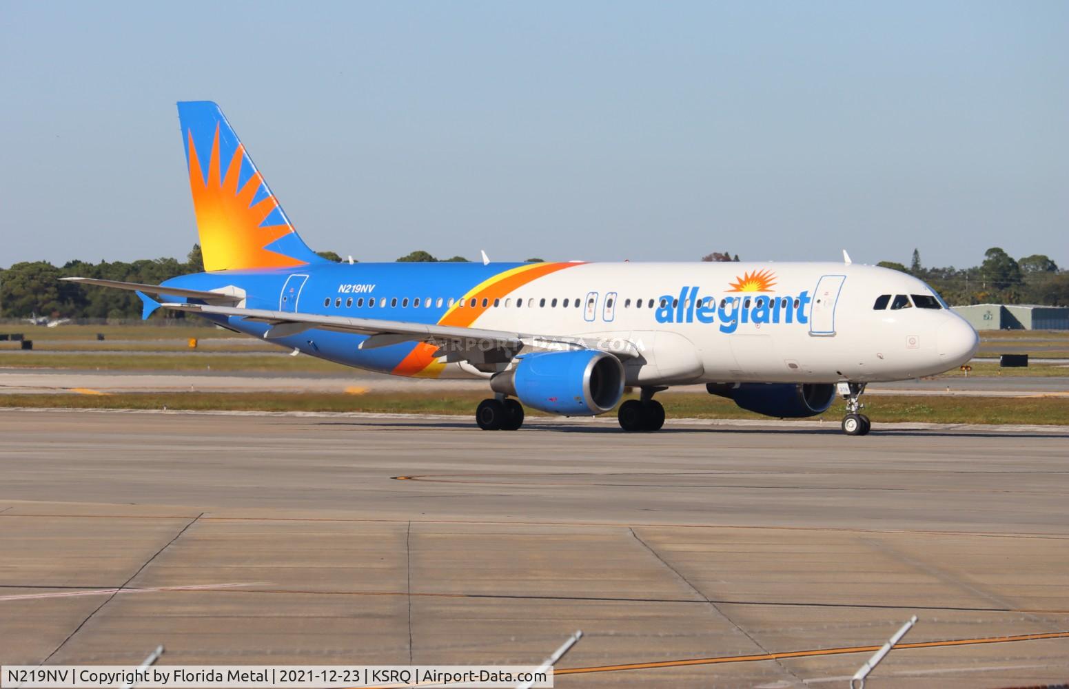 N219NV, 2000 Airbus A320-214 C/N 1255, SRQ spotting 2021