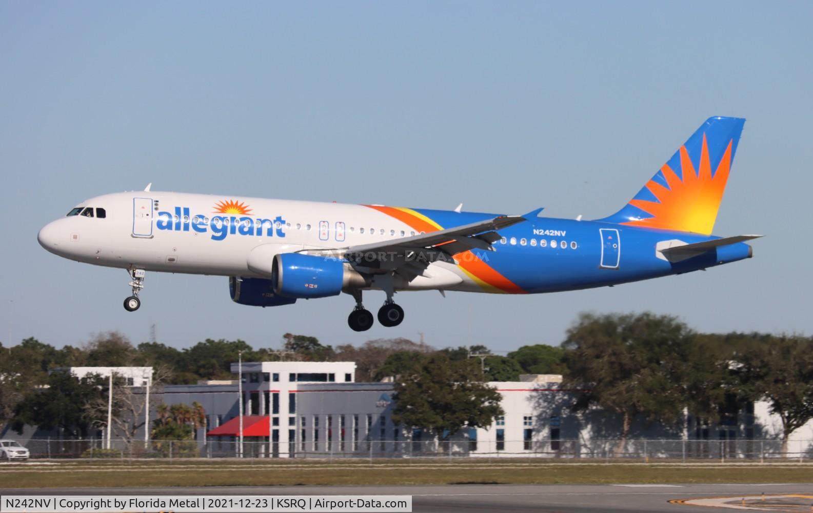 N242NV, 2001 Airbus A320-214 C/N 1396, SRQ spotting 2021
