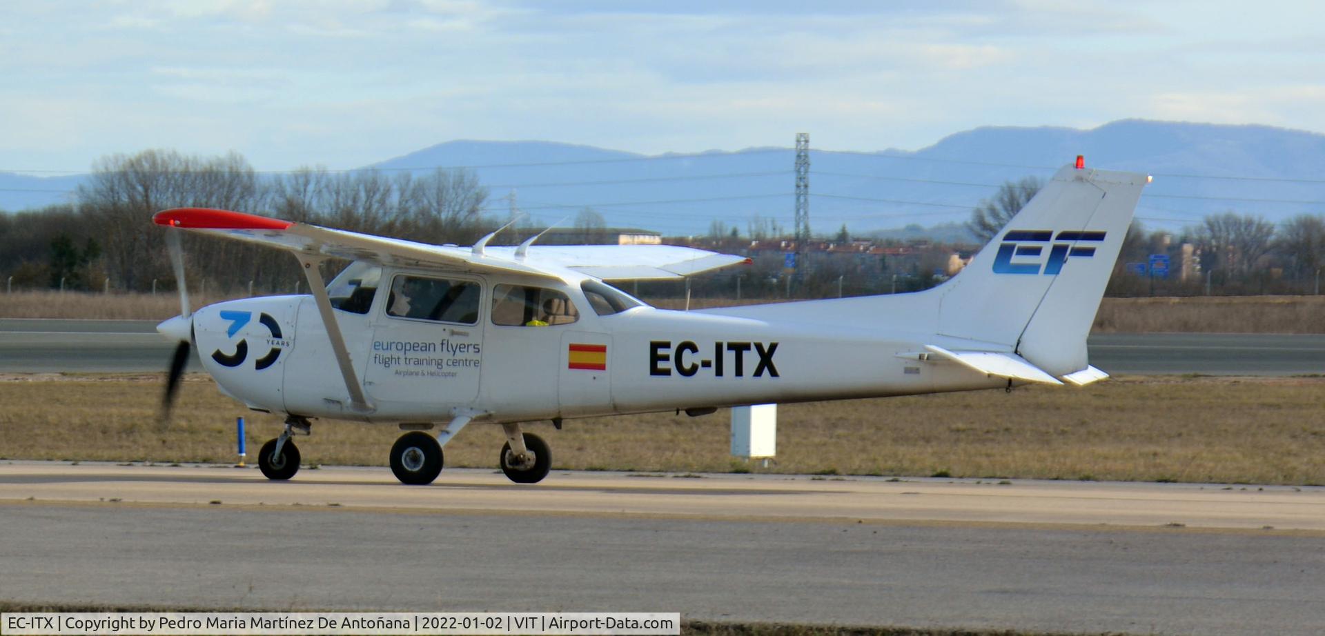 EC-ITX, 1999 Cessna 172R C/N 17280778, Aeropuerto de Foronda - Vitoria-Gasteiz - Euskadi - España