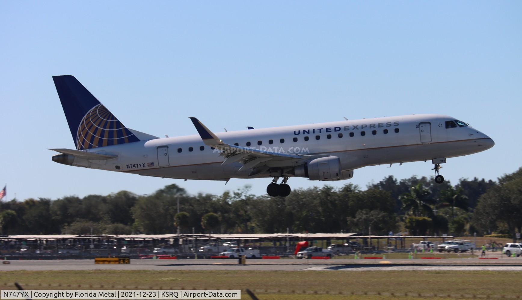 N747YX, 2017 Embraer 175LR (ERJ-170-200LR) C/N 17000676, SRQ 2021