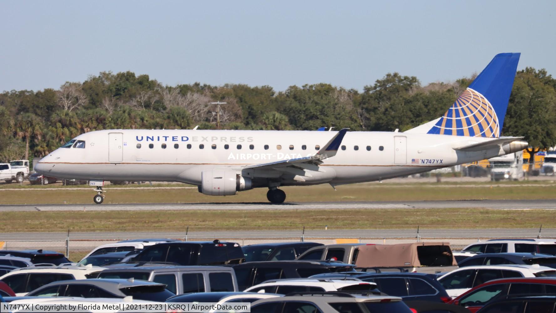 N747YX, 2017 Embraer 175LR (ERJ-170-200LR) C/N 17000676, SRQ 2021