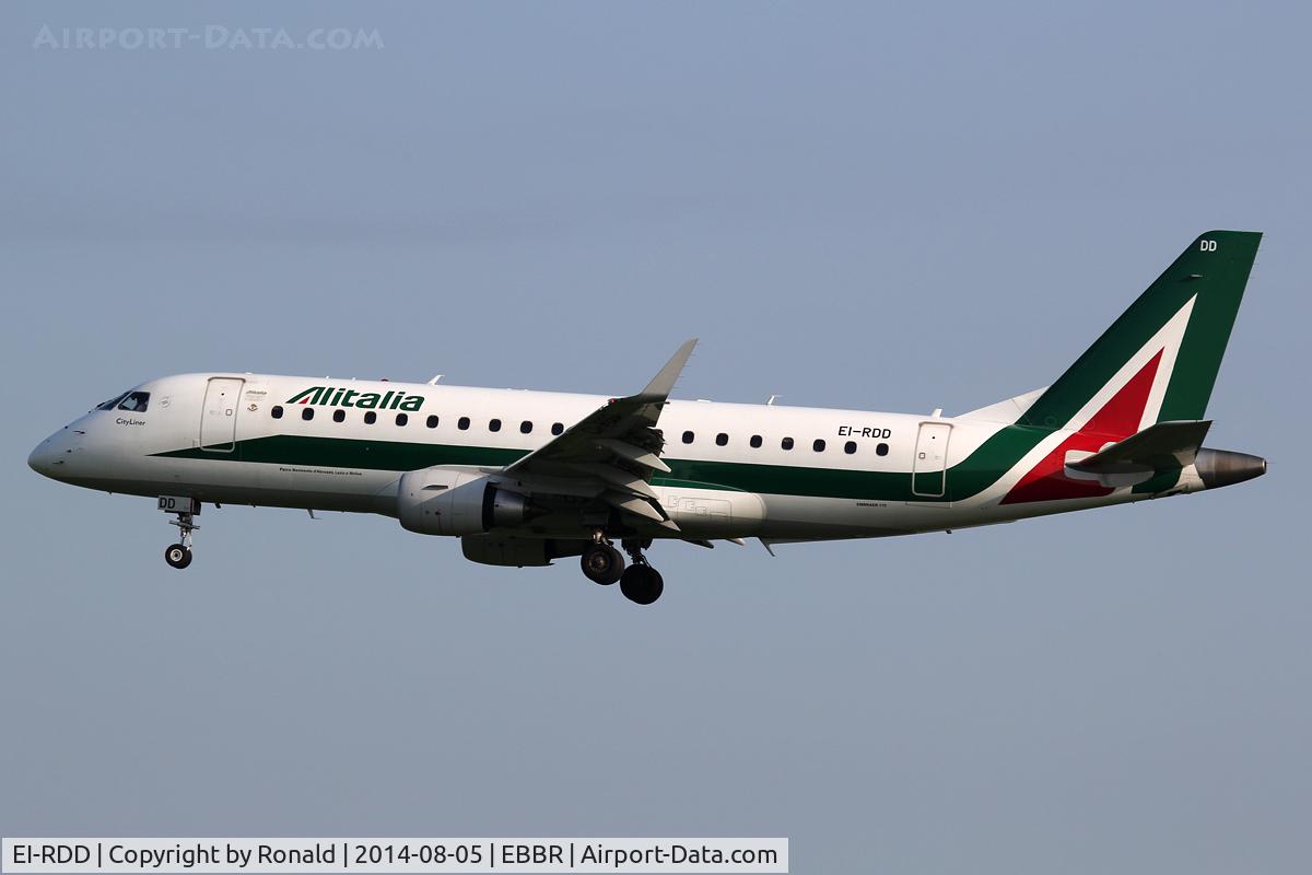 EI-RDD, 2013 Embraer 175LR (ERJ-170-200LR) C/N 17000334, at bru