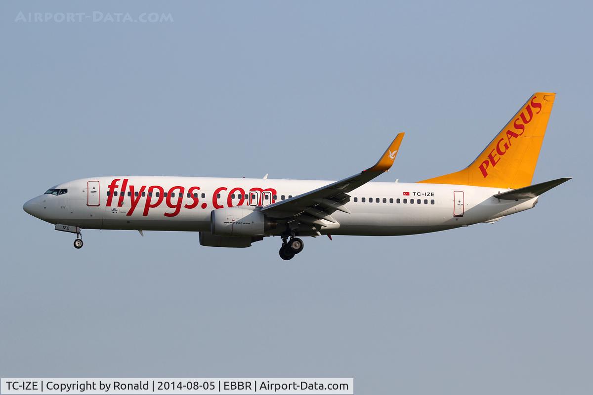 TC-IZE, 2008 Boeing 737-86J C/N 37740, at bru