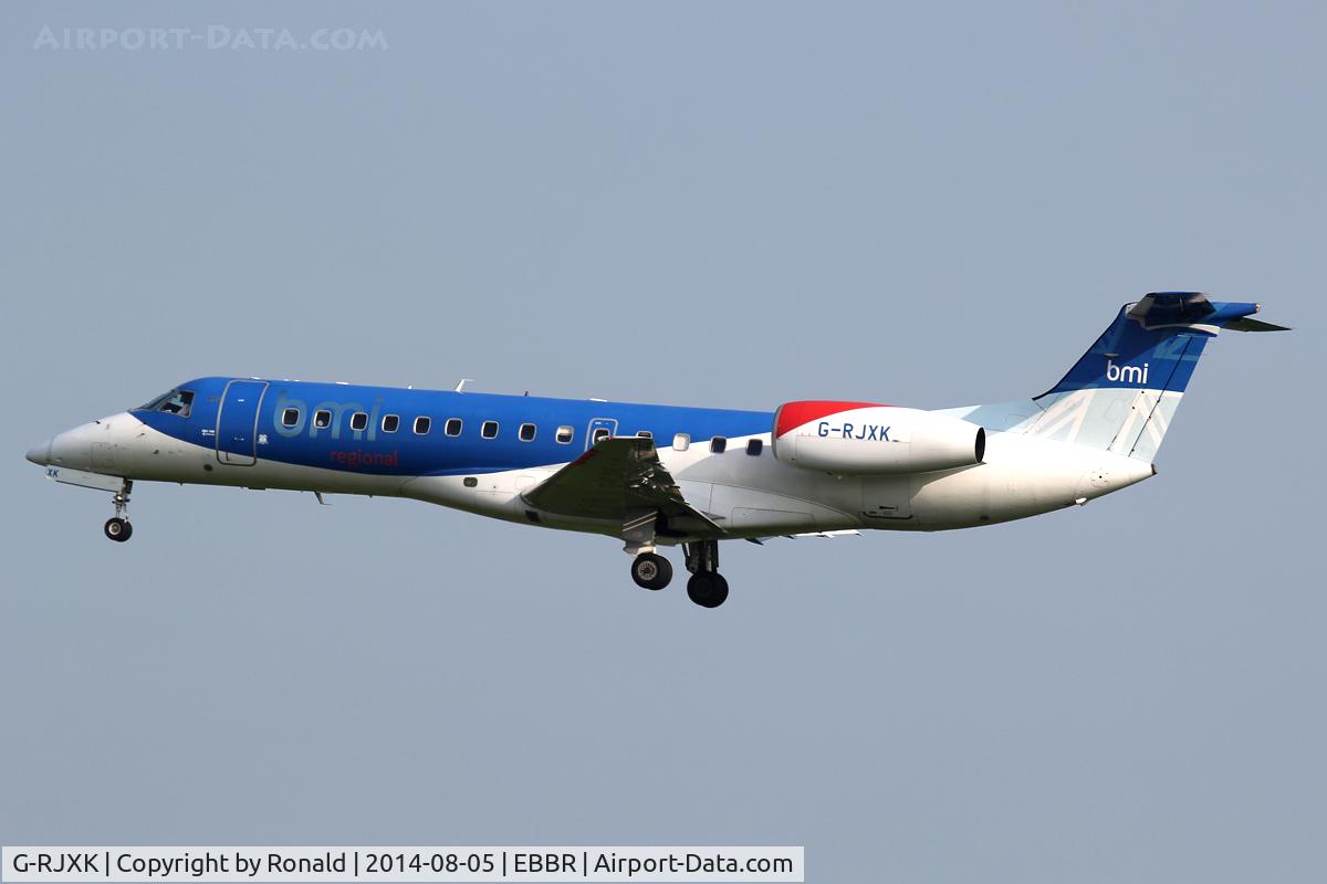 G-RJXK, 2001 Embraer ERJ-135ER (EMB-135ER) C/N 145494, at bru