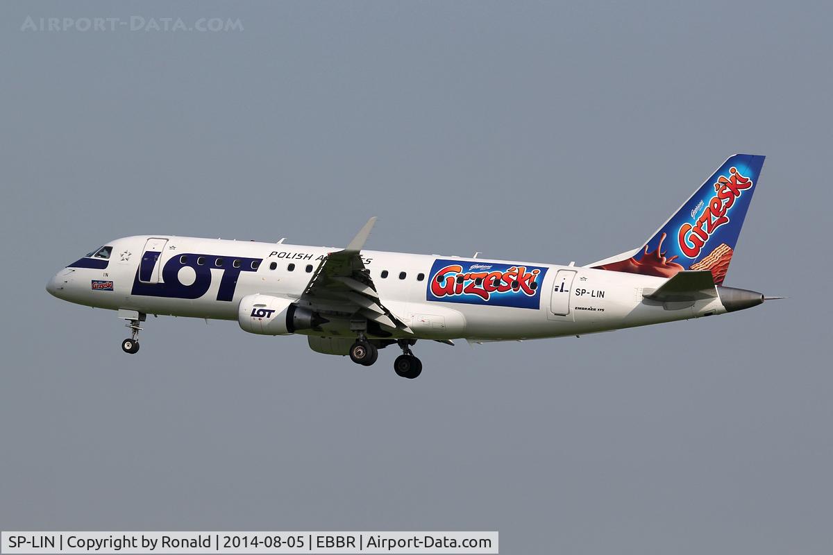 SP-LIN, 2010 Embraer 175LR (ERJ-170-200LR) C/N 17000313, at bru