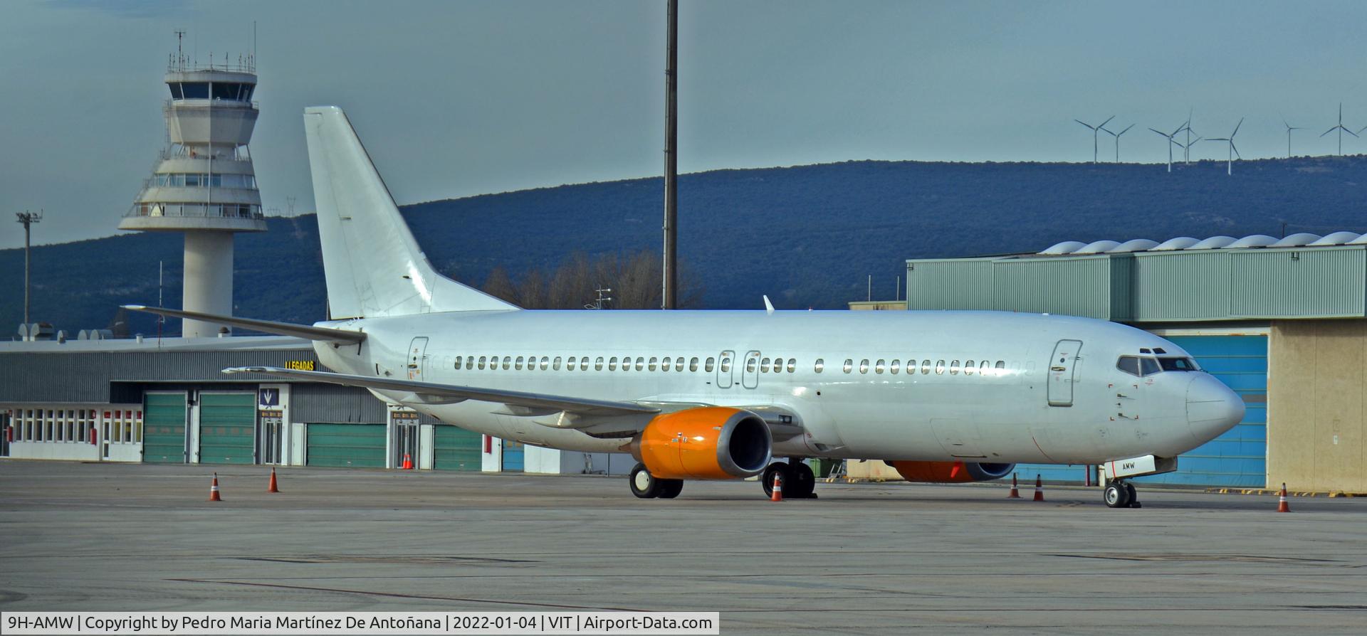 9H-AMW, 1992 Boeing 737-4Q8 C/N 26281, Aeropuerto de Foronda - Vitoria-Gasteiz - Euskadi - España