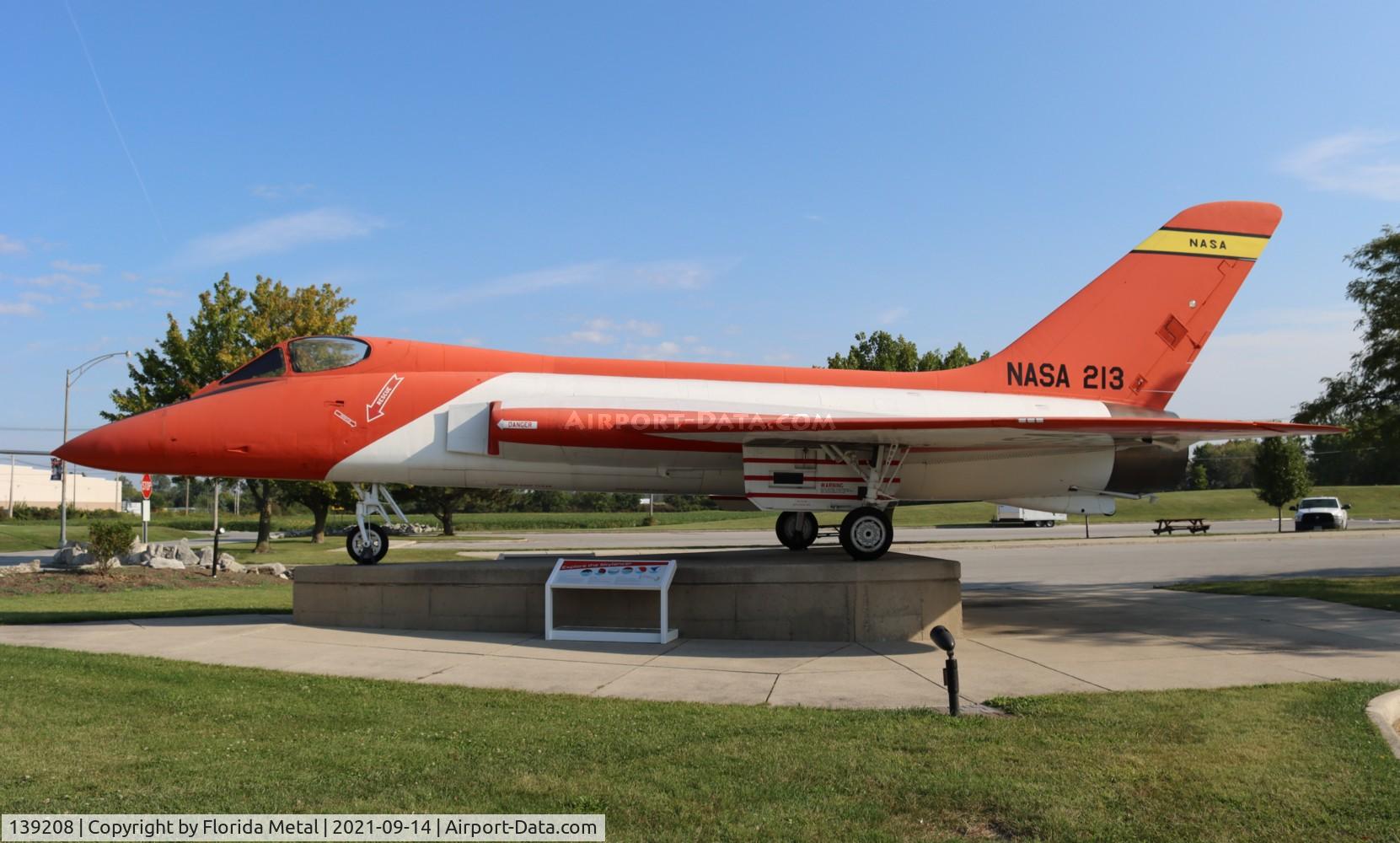139208, Douglas F5D-1 Skylancer C/N 11282, Gate guard Neil Armstrong Museum Ohio 2021