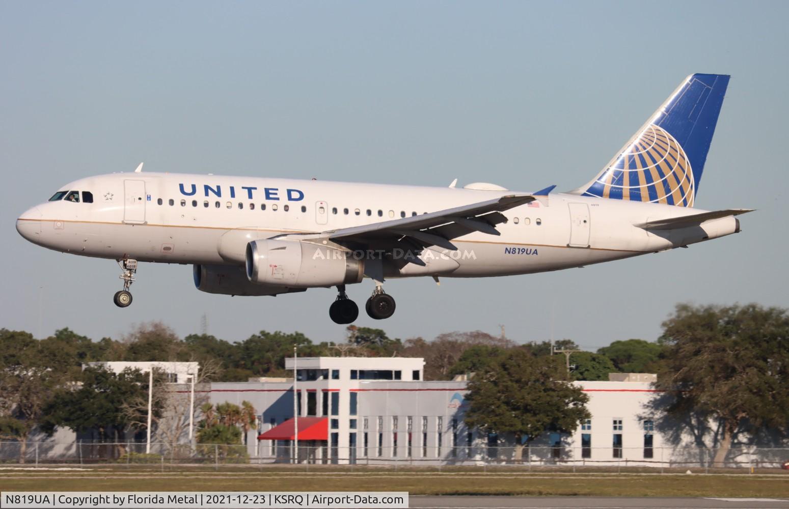N819UA, 1998 Airbus A319-131 C/N 893, SRQ 2021