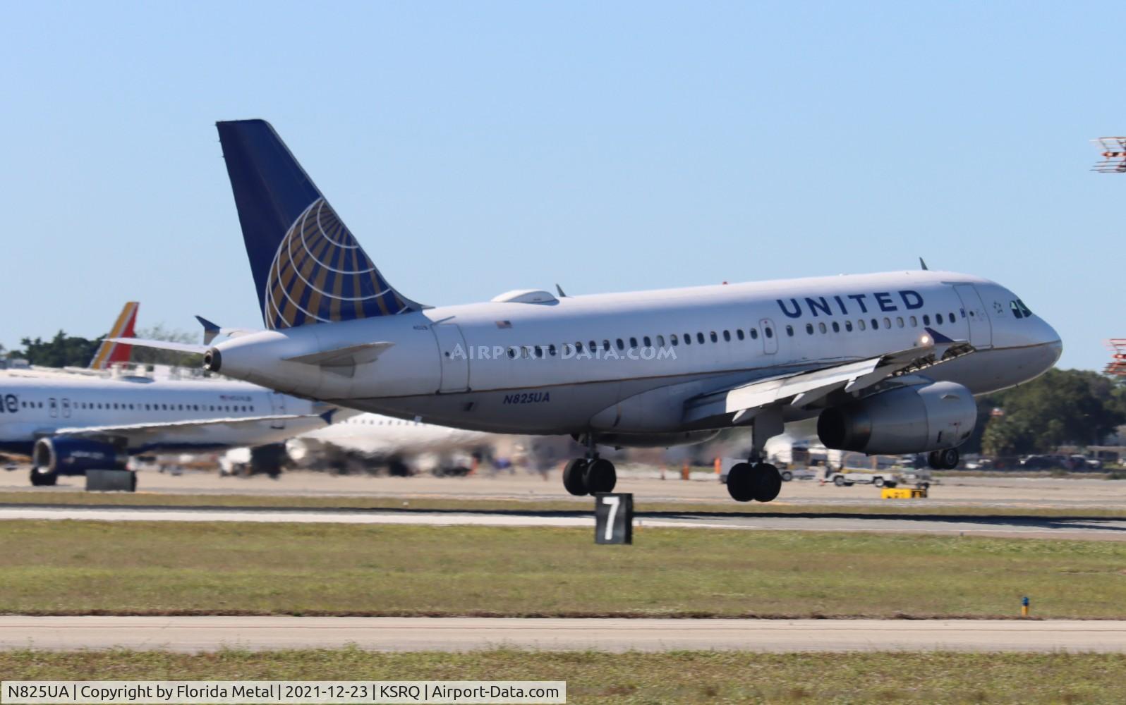 N825UA, 1999 Airbus A319-131 C/N 980, SRQ 2021