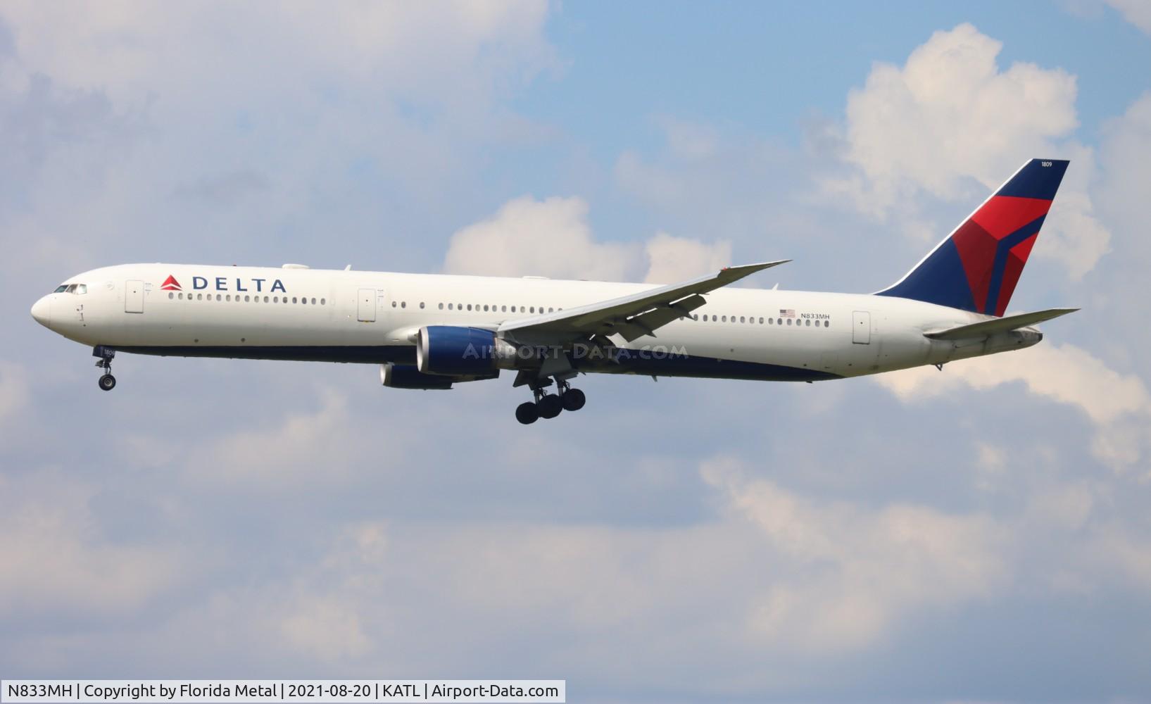 N833MH, 2000 Boeing 767-432/ER C/N 29706, ATL 2021