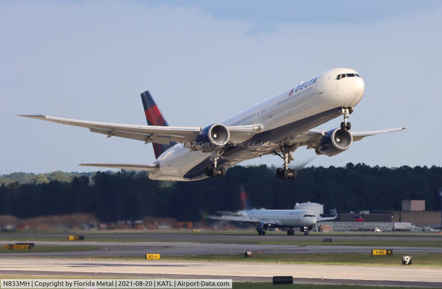 N833MH, 2000 Boeing 767-432/ER C/N 29706, ATL 2021