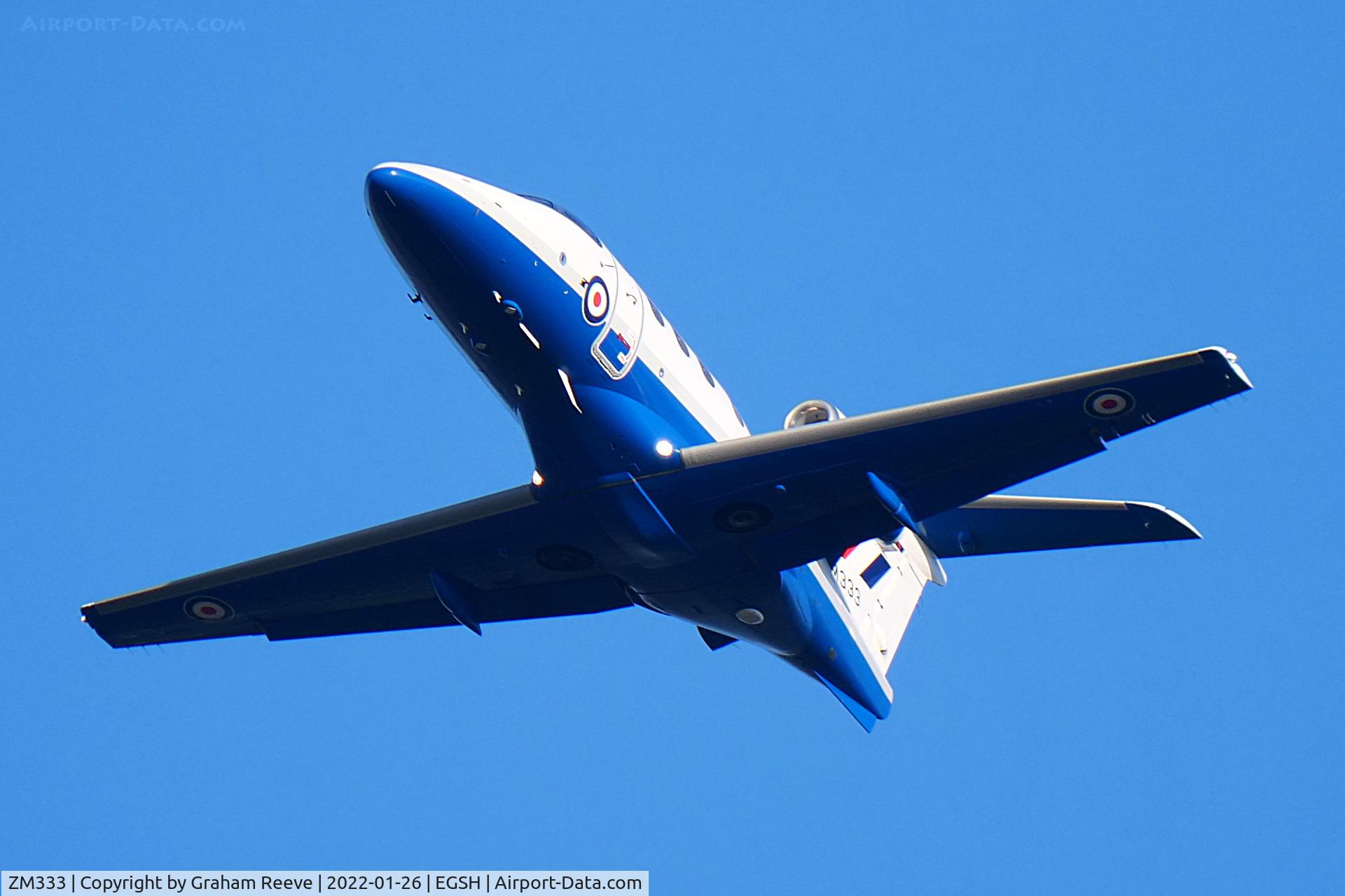 ZM333, 2016 Embraer EMB-500 Phenom (100) T.1 C/N 50000375, On approach to Norwich.