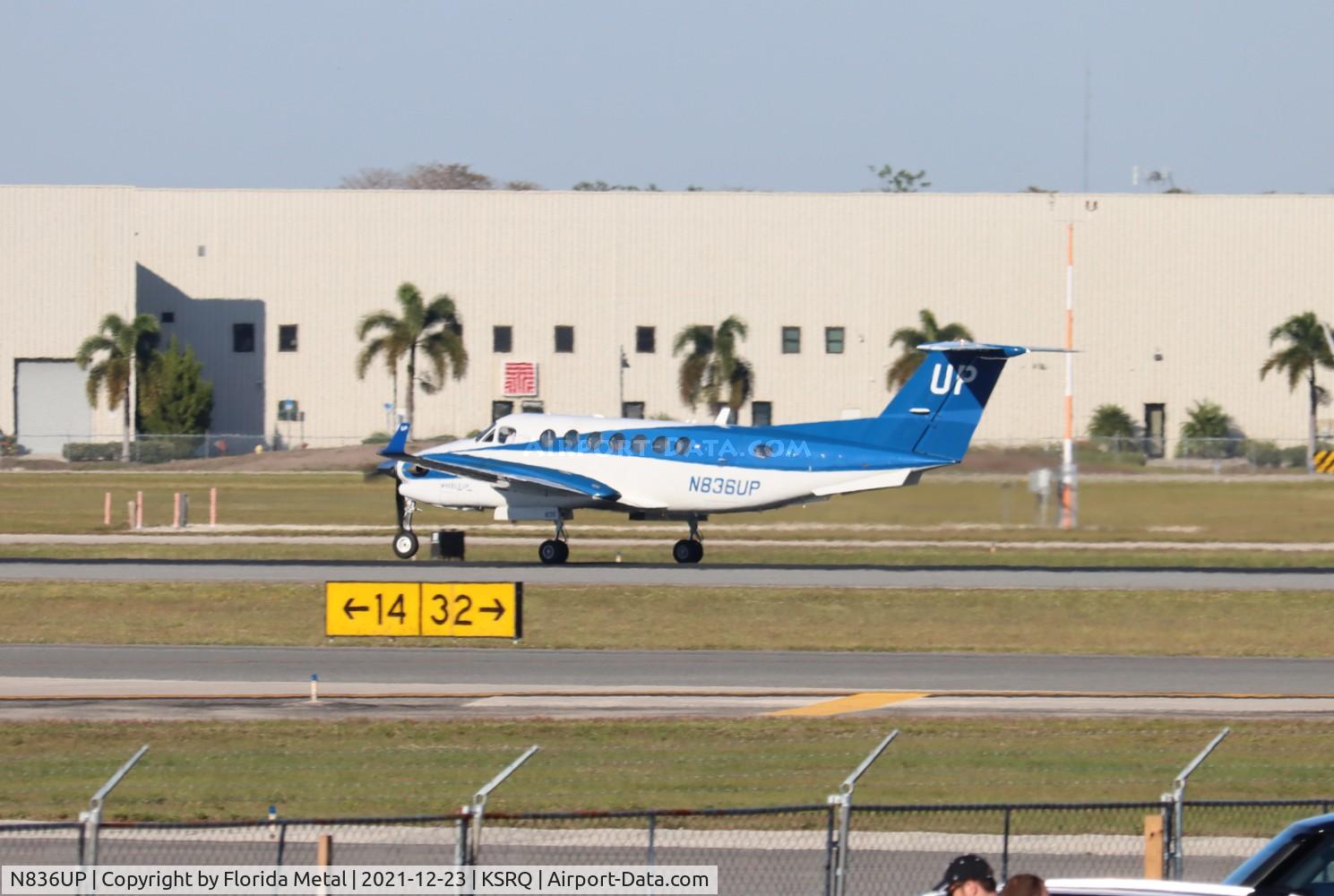 N836UP, 2014 Beech B350i Super King Air C/N FL-966, SRQ 2021