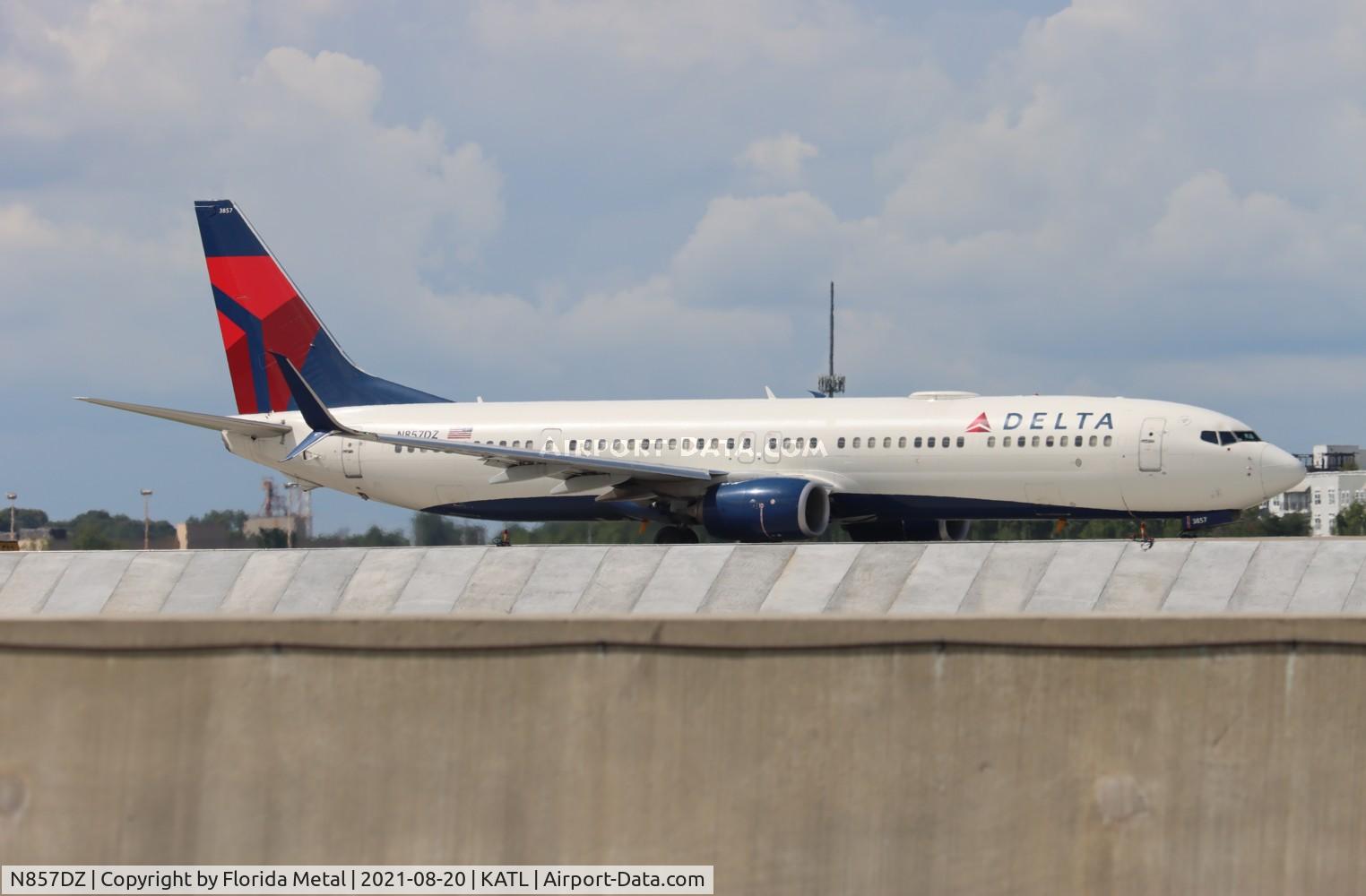 N857DZ, 2016 Boeing 737-932/ER C/N 31968, ATL 2021