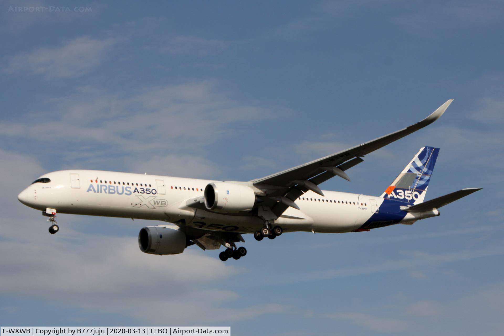 F-WXWB, 2013 Airbus A350-941 C/N 001, test flight