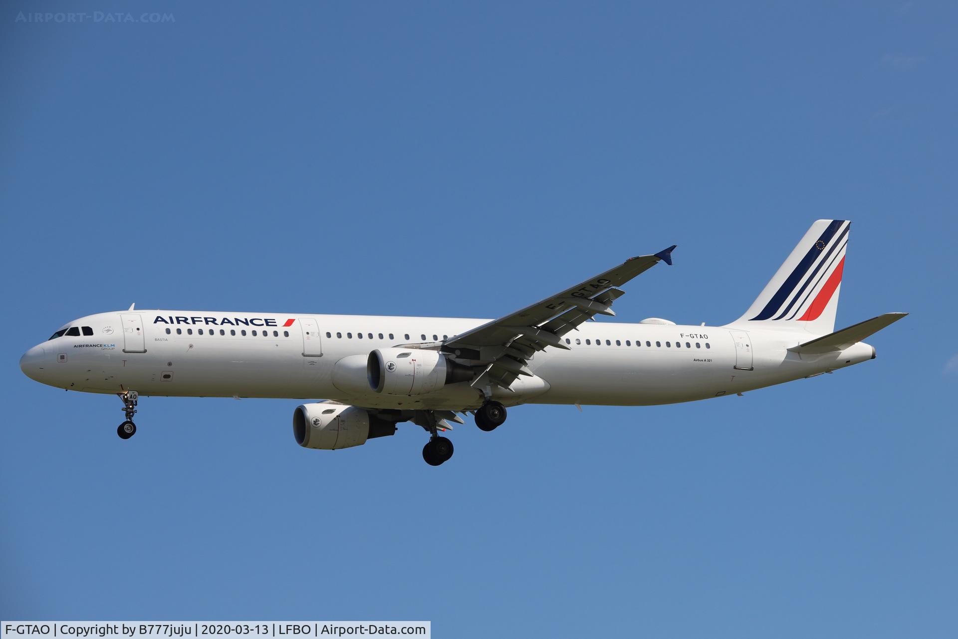 F-GTAO, 2007 Airbus A321-211 C/N 3098, new WIFI antenna