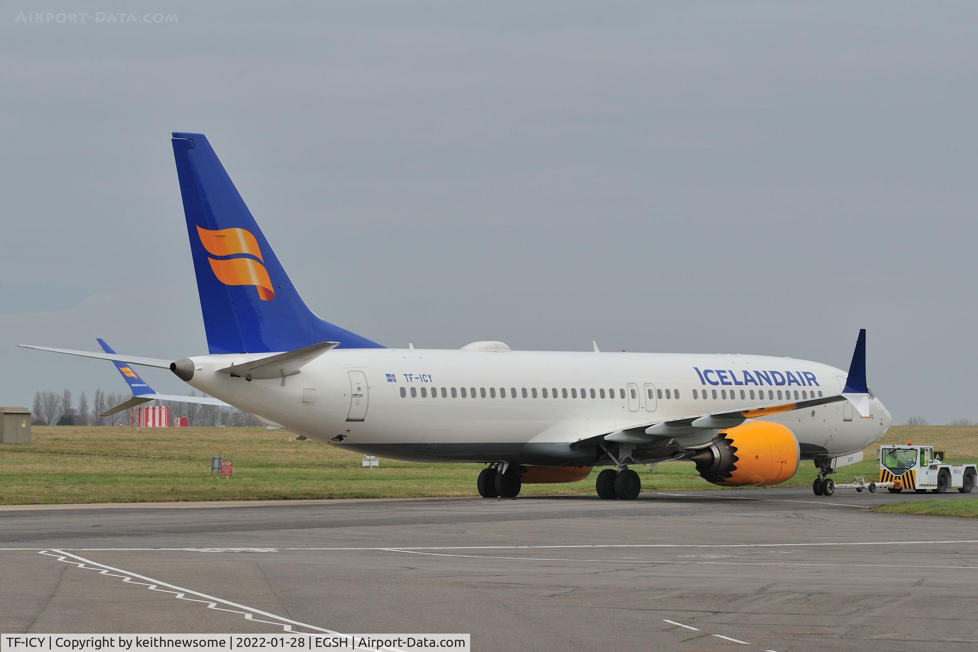 TF-ICY, 2018 Boeing 737-8 MAX C/N 44354, Arriving at Norwich for paintwork.