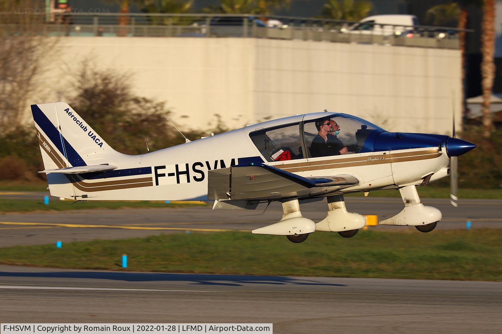 F-HSVM, Robin DR-400-120 Dauphin 2+2 C/N 2388, Landing