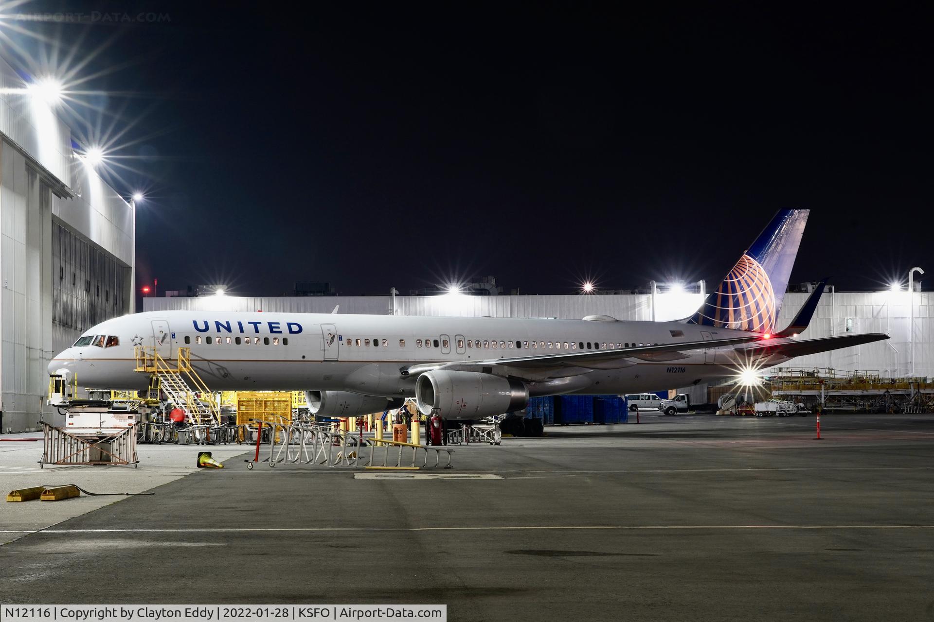 N12116, 1996 Boeing 757-224 C/N 27558, SFO 2022.