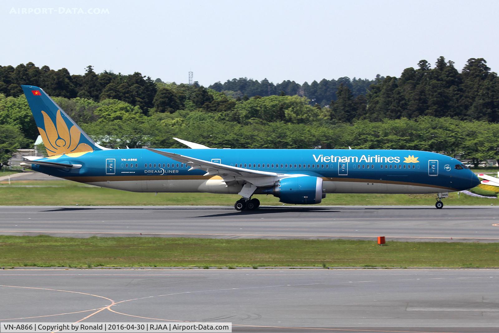 VN-A866, 2015 Boeing 787-9 Dreamliner C/N 38762, at nrt