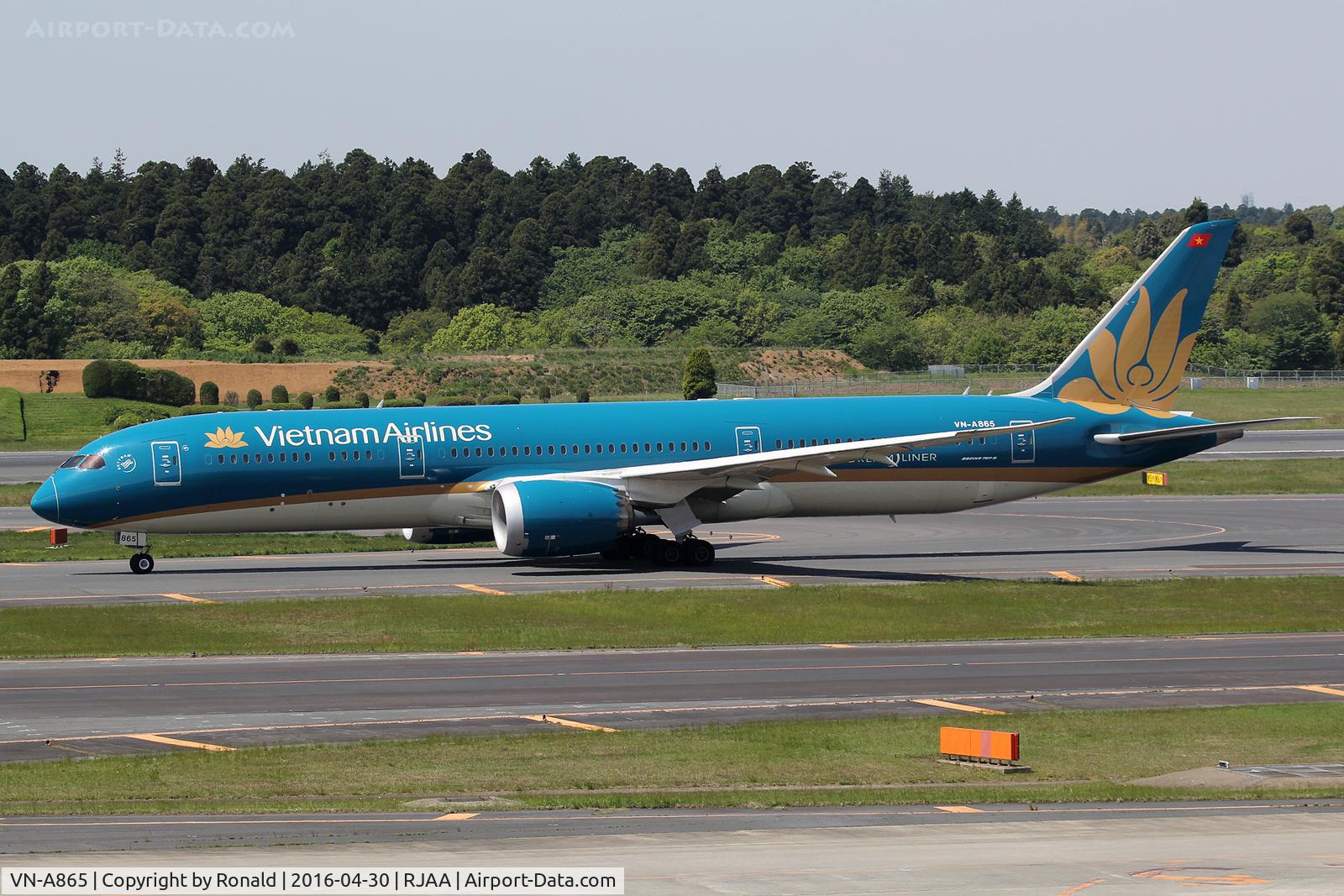 VN-A865, 2015 Boeing 787-9 Dreamliner Dreamliner C/N 38761, at nrt