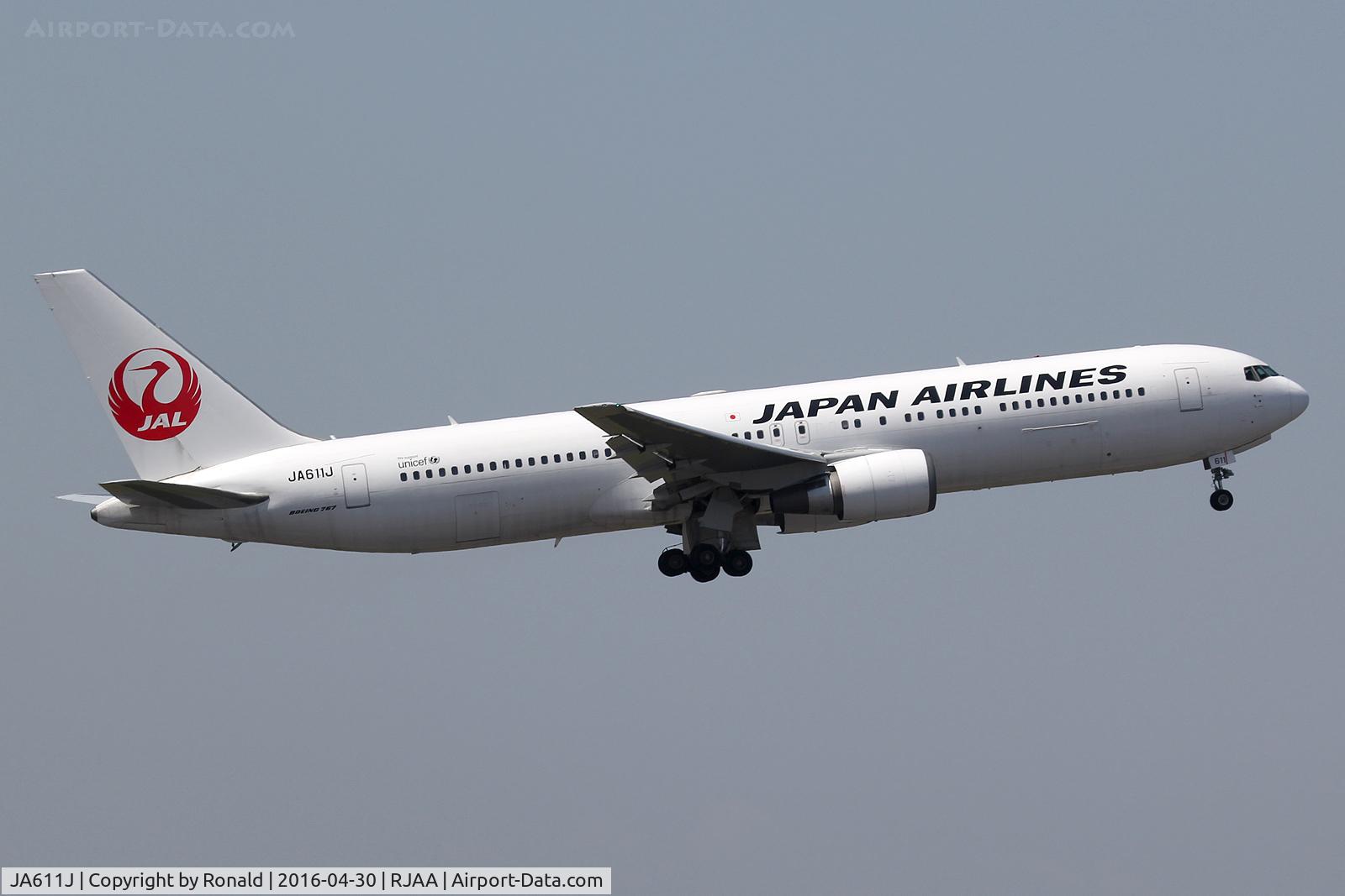 JA611J, 2004 Boeing 767-346/ER C/N 33847, at nrt