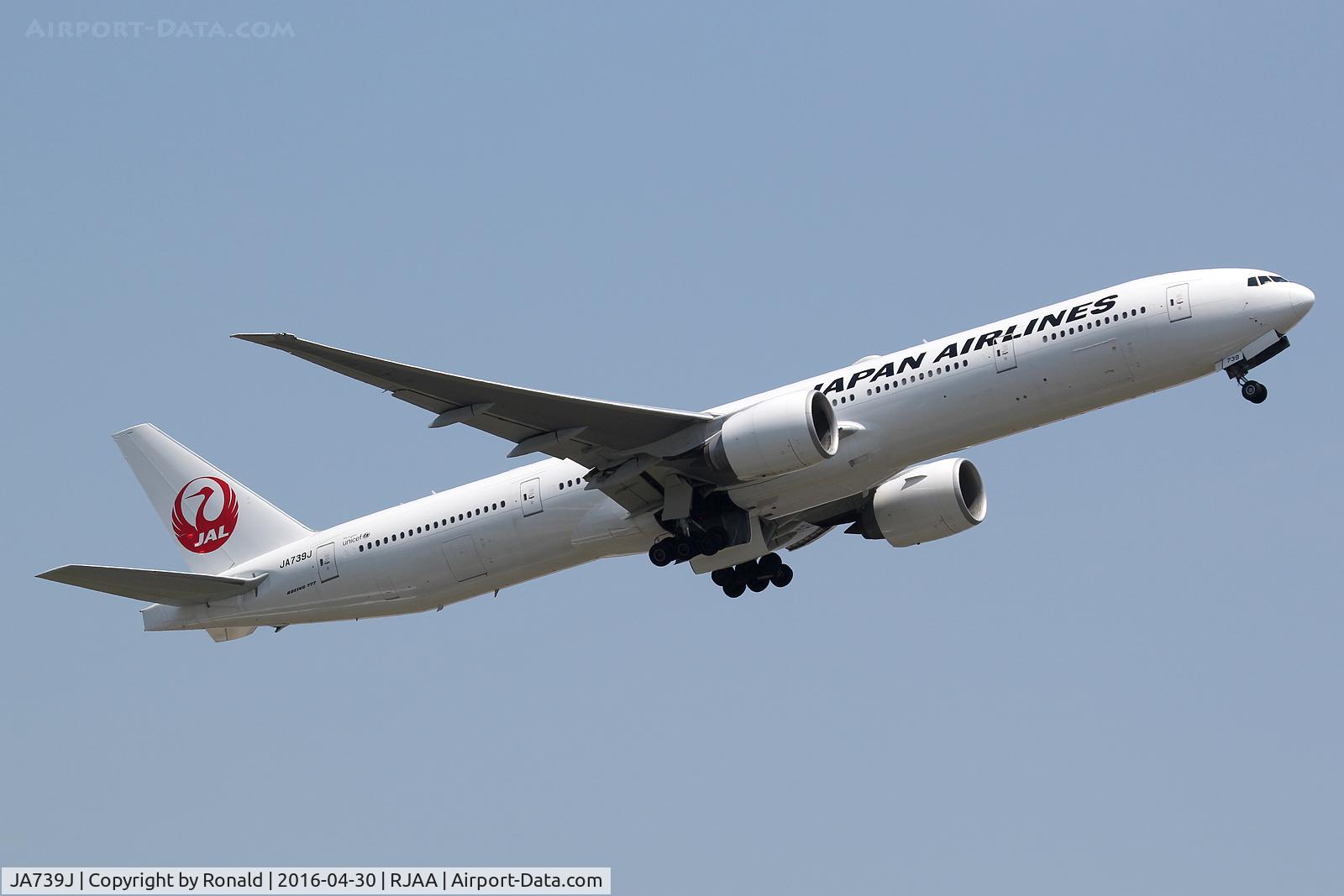 JA739J, 2008 Boeing 777-346/ER C/N 37437, at nrt