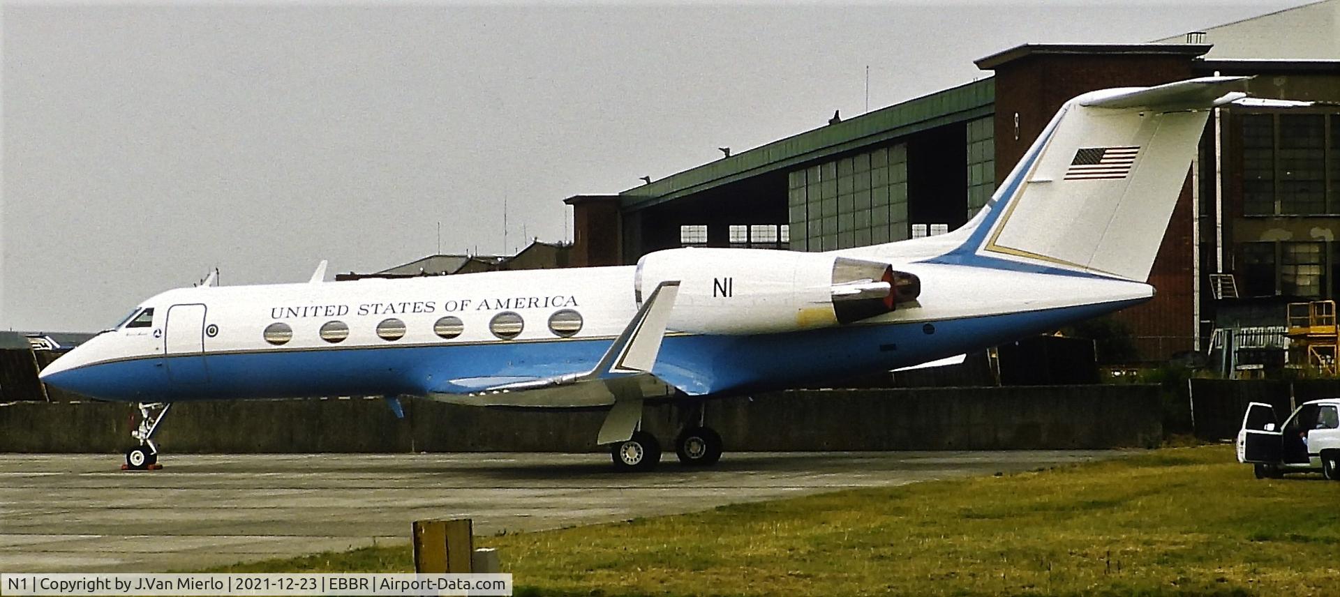 N1, 1988 Gulfstream Aerospace G-IV C/N 1071, Slide scan