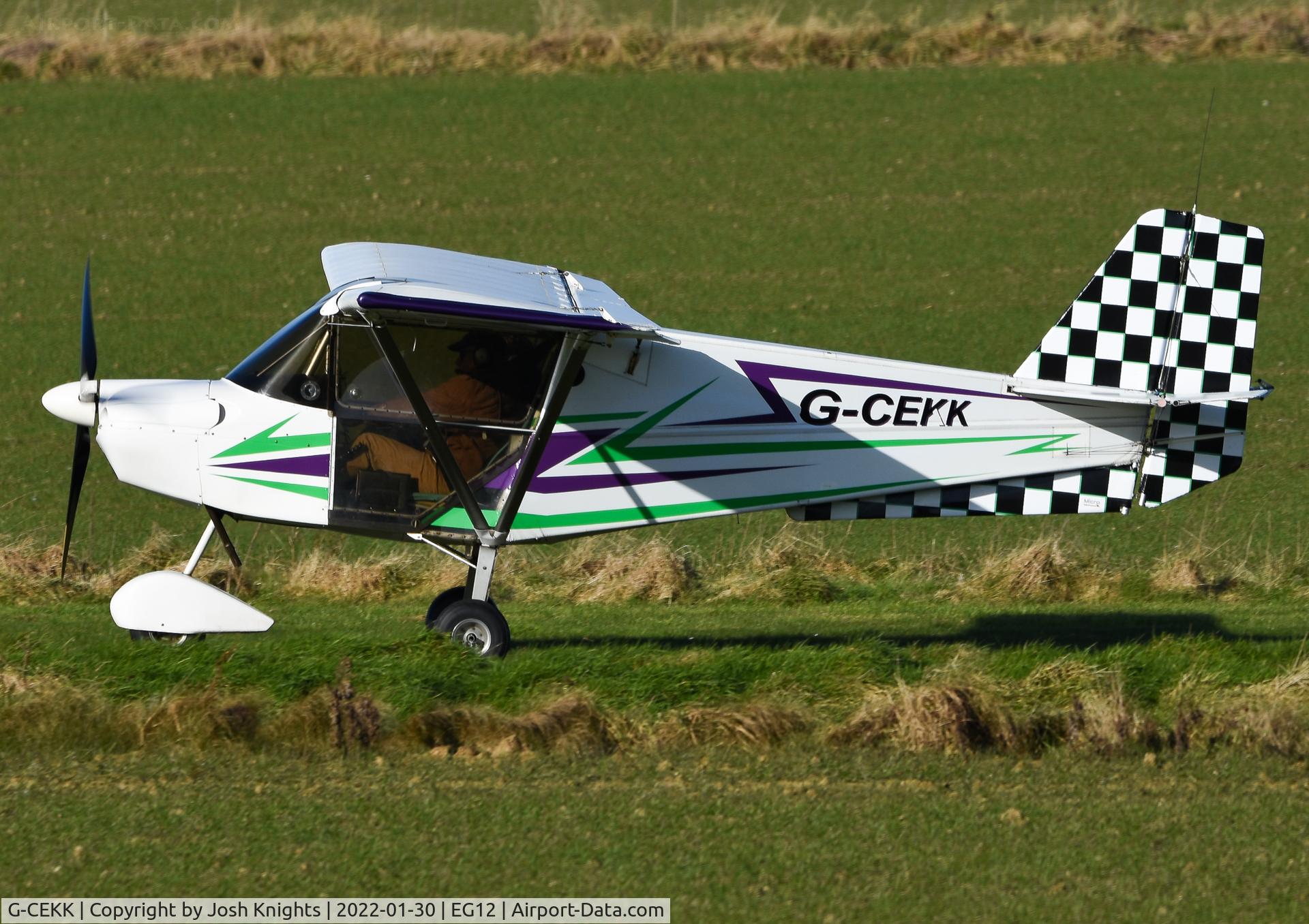 G-CEKK, 2007 Skyranger Swift 912S(1) C/N BMAA/HB/522, Arriving at Northrepps.
