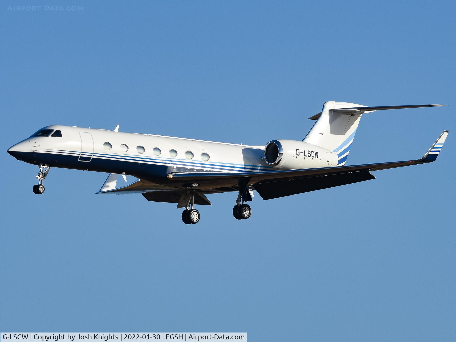 G-LSCW, 2014 Gulfstream Aerospace GV-SP (G550) C/N 5471, Arriving Into Norwich.