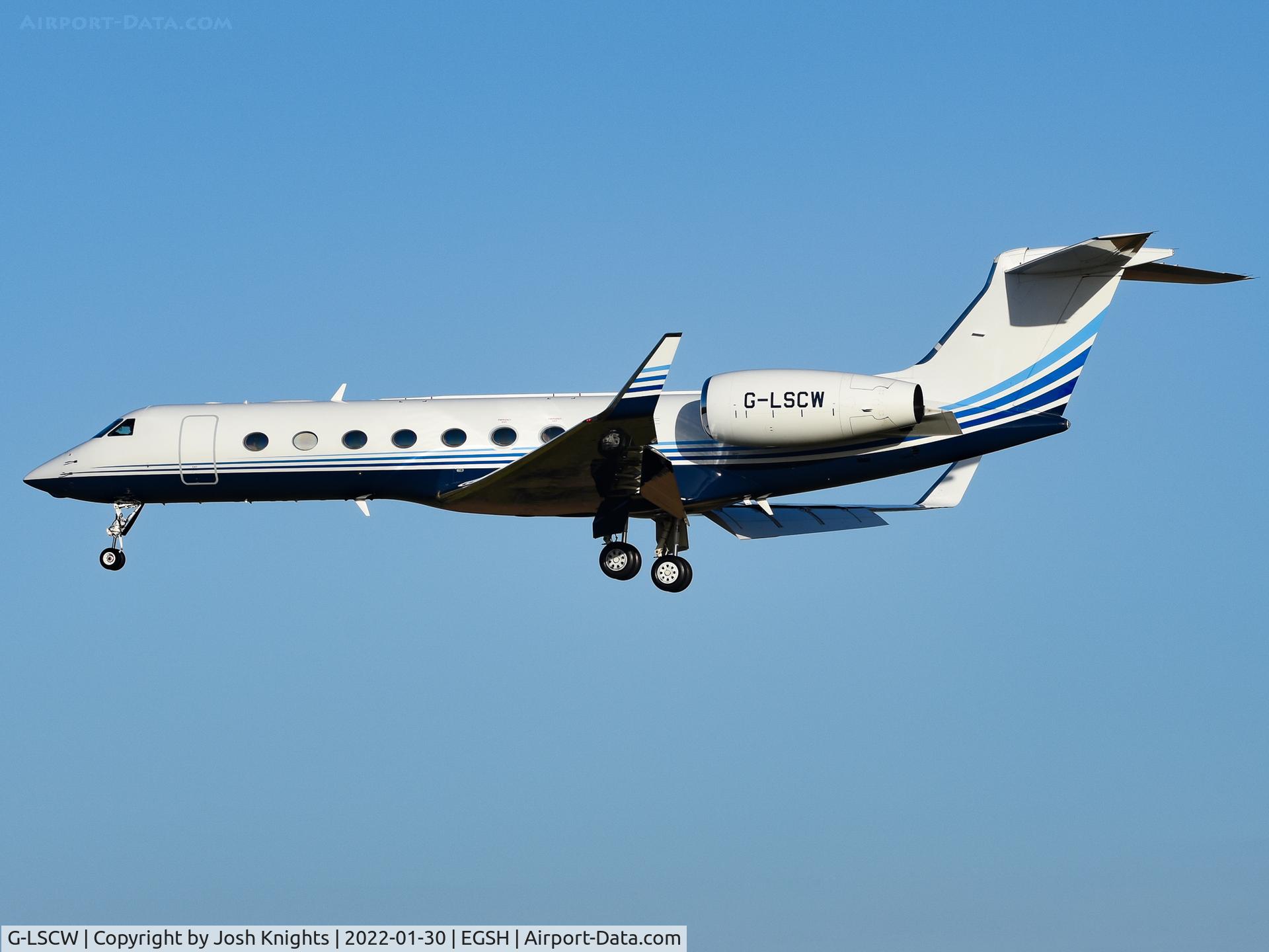 G-LSCW, 2014 Gulfstream Aerospace GV-SP (G550) C/N 5471, Arriving Into Norwich.