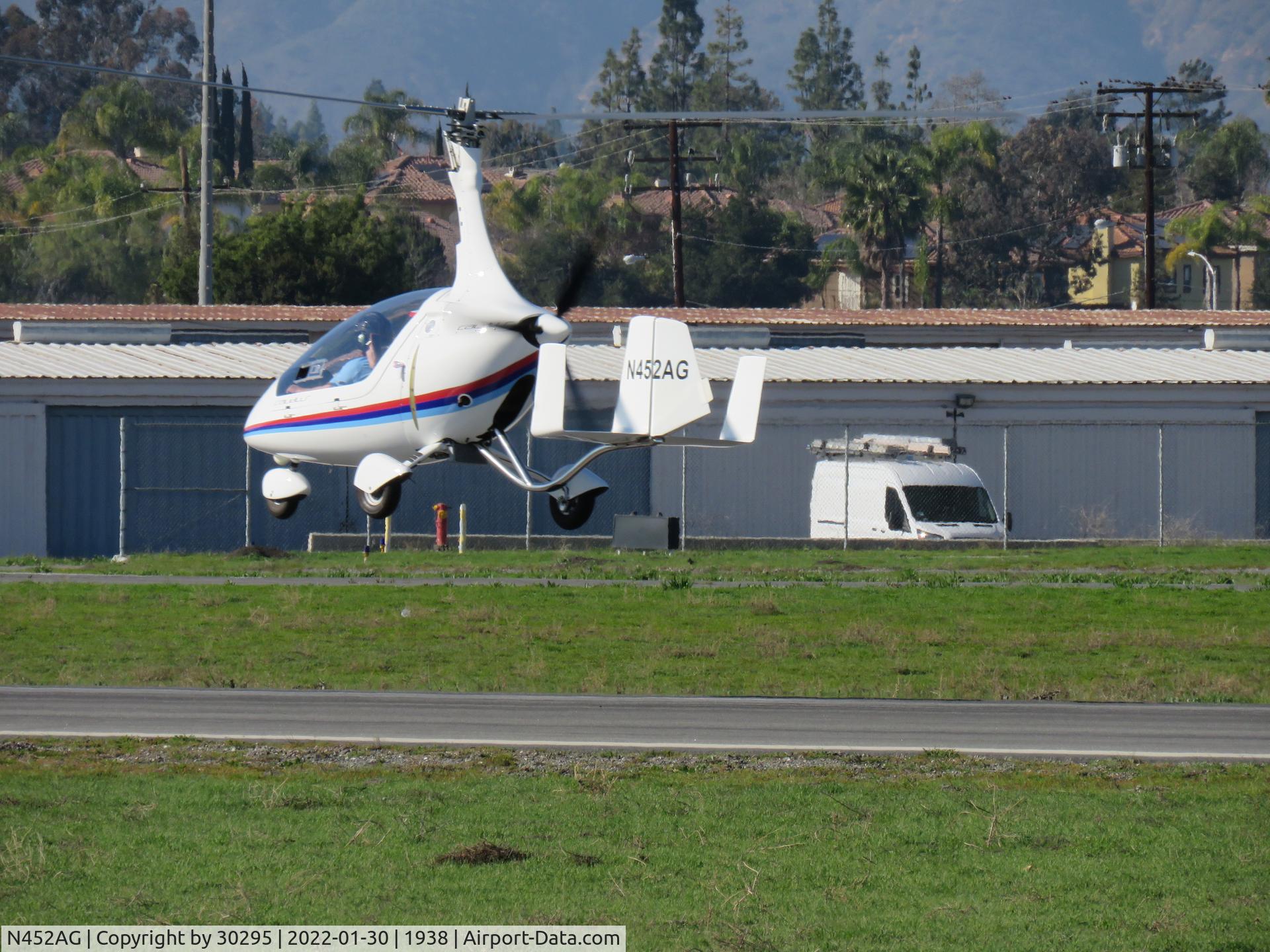 N452AG, 2016 AutoGyro Calidus C/N US-C00429, In the air