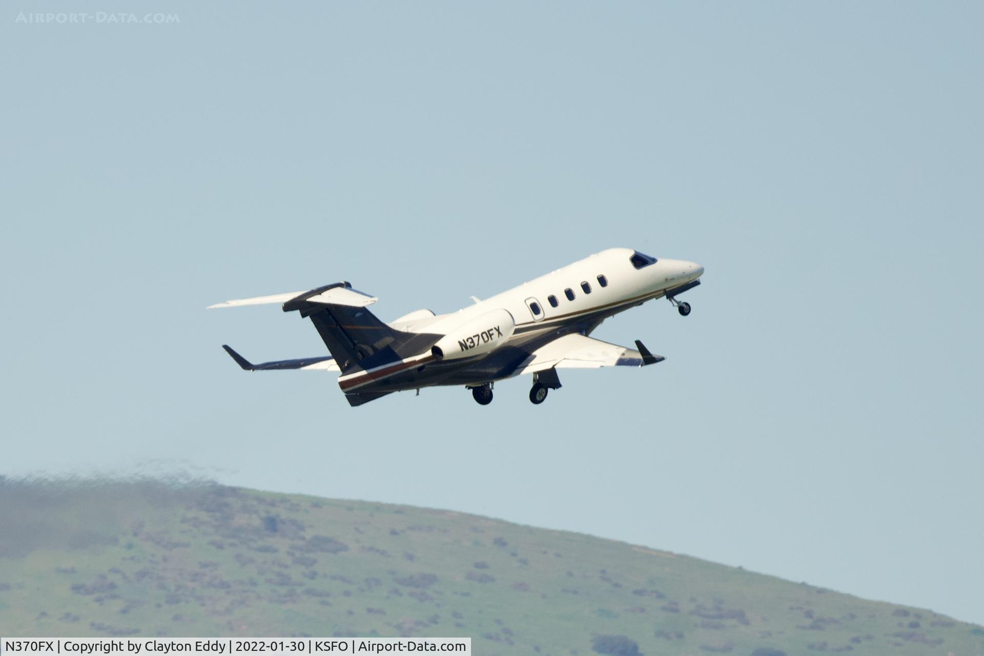 N370FX, 2016 Embraer Phenom EMB-505 C/N 50500384, SFO 2022.