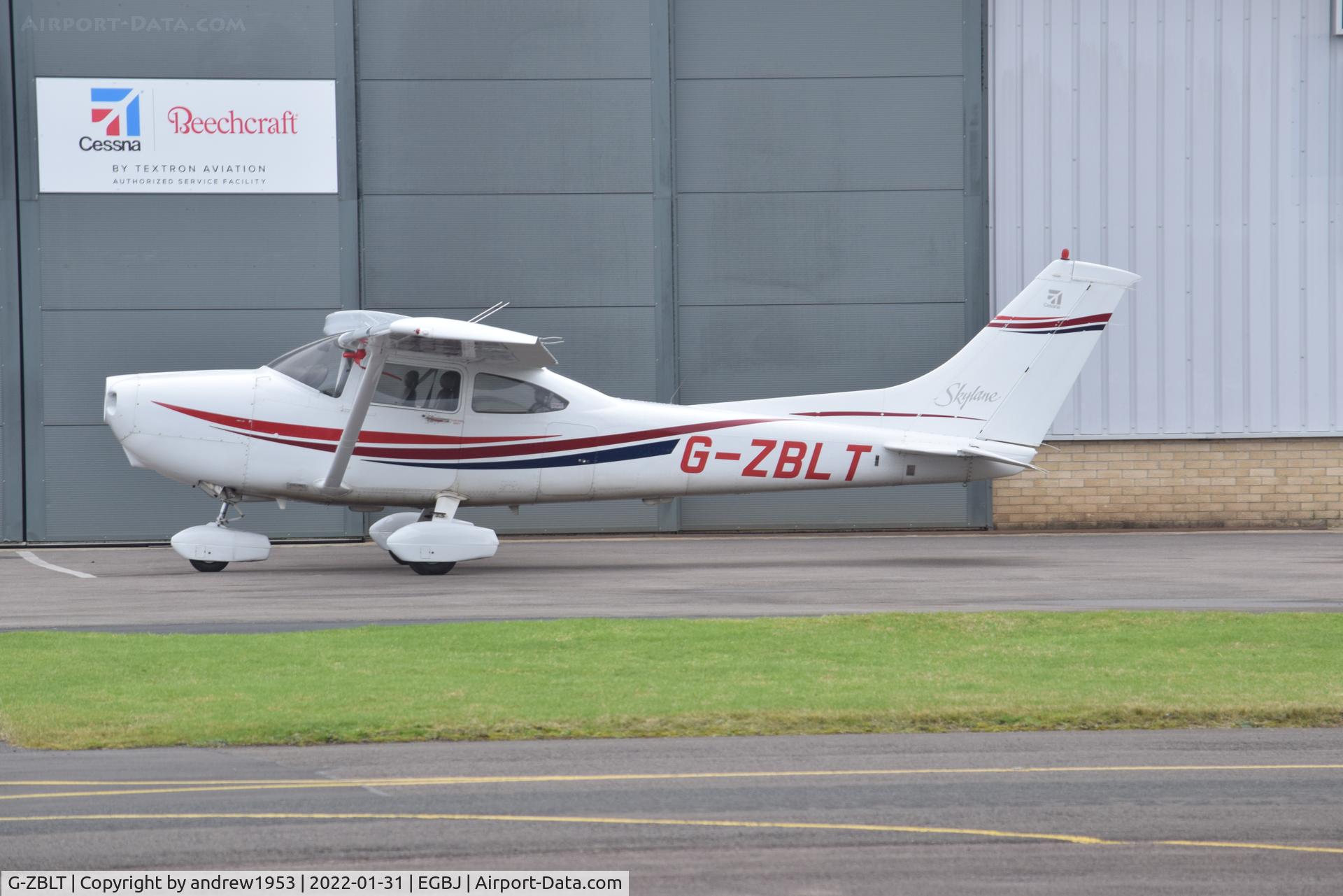 G-ZBLT, 2000 Cessna 182S Skylane C/N 18280910, G-ZBLT at Gloucestershire Airport.