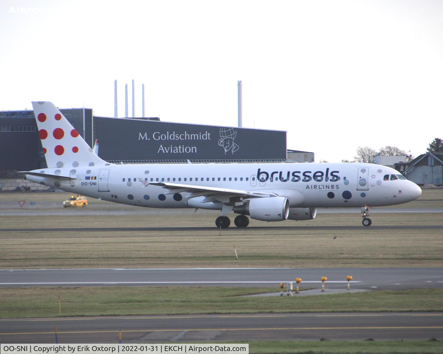 OO-SNI, 2003 Airbus A320-214 C/N 1983, OO-SNI taxi for takeoff rw 04R