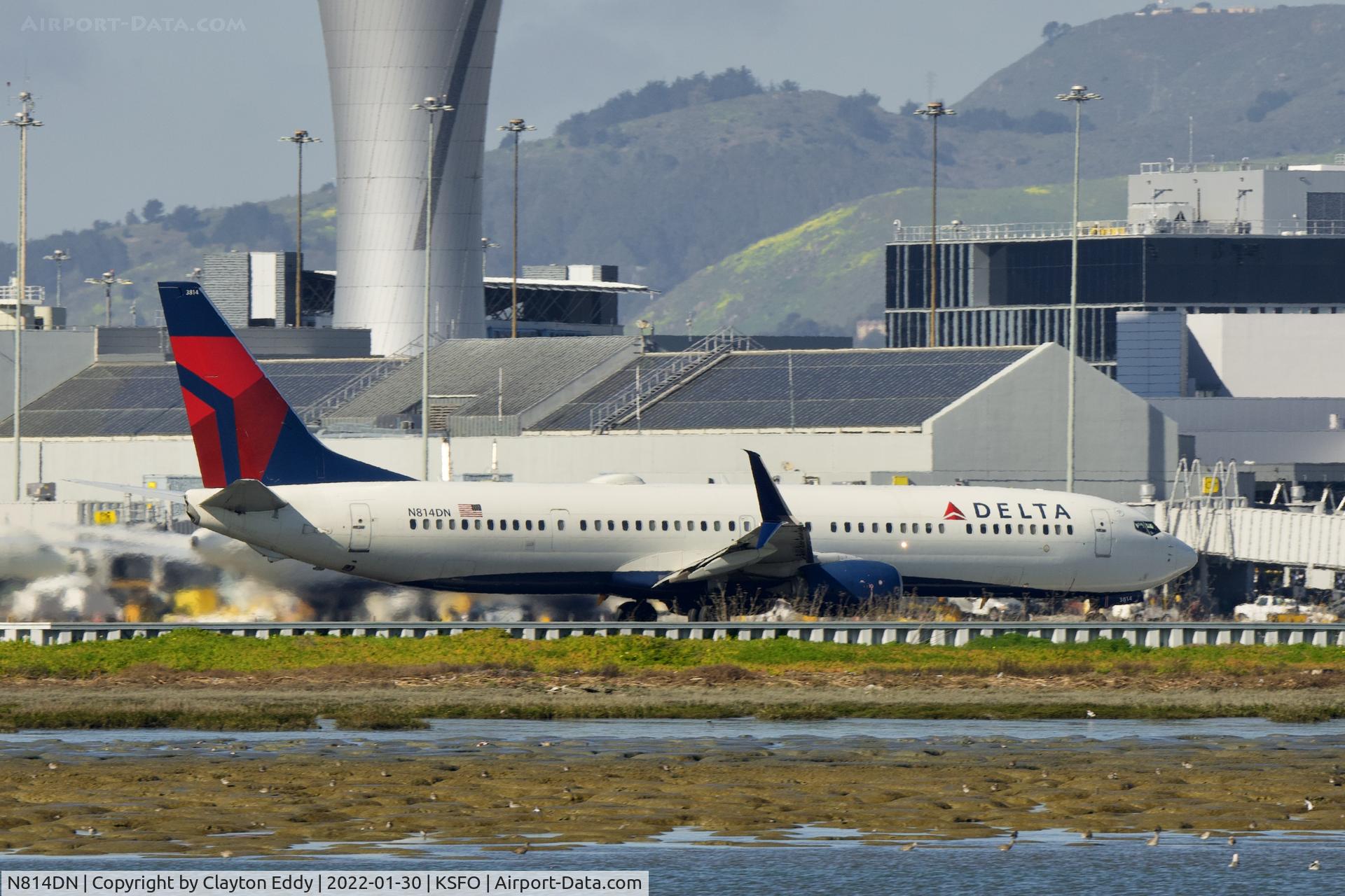N814DN, 2014 Boeing 737-932/ER C/N 31924, SFO 2022.
