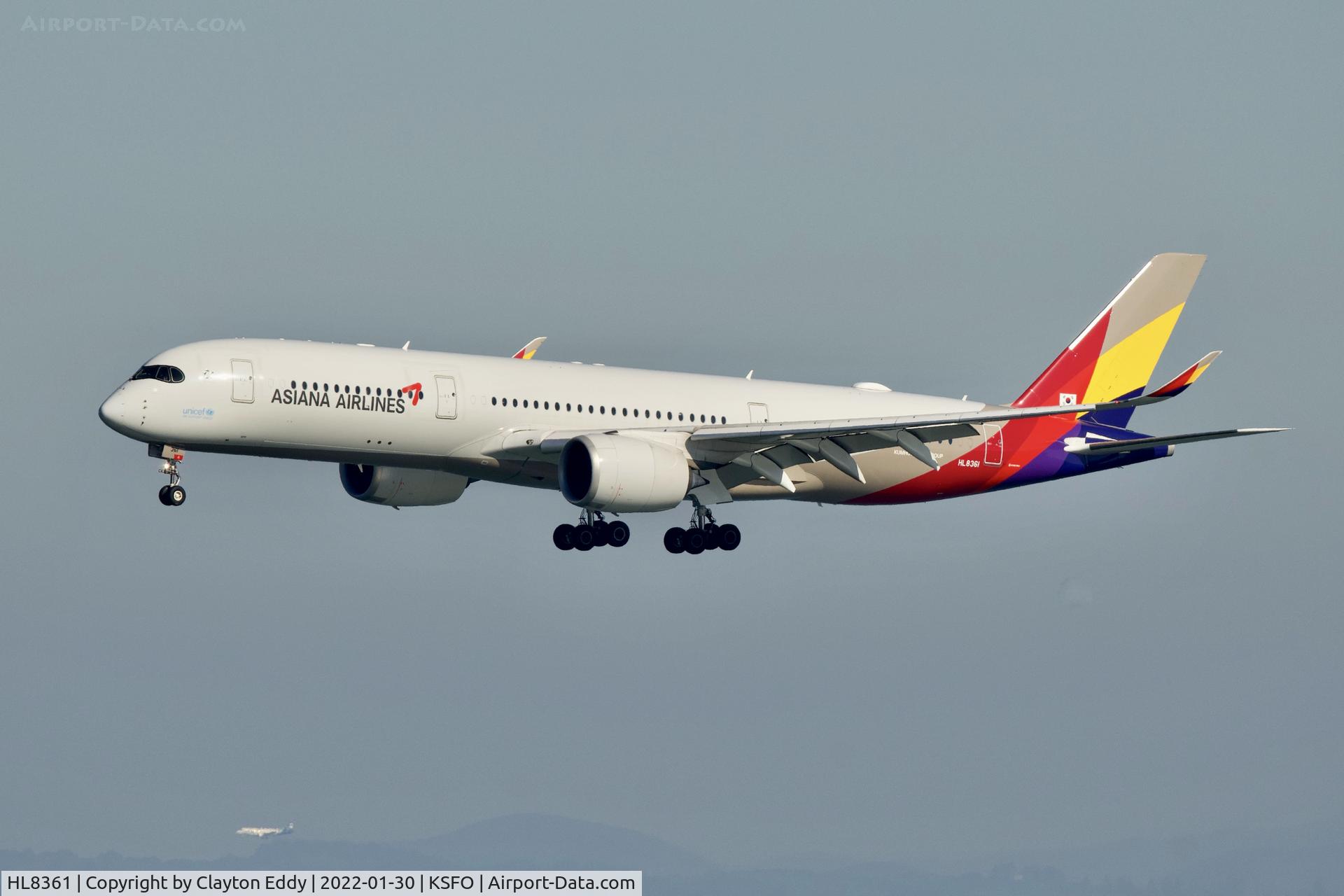 HL8361, 2019 Airbus A350-941 C/N 301, SFO 2022.