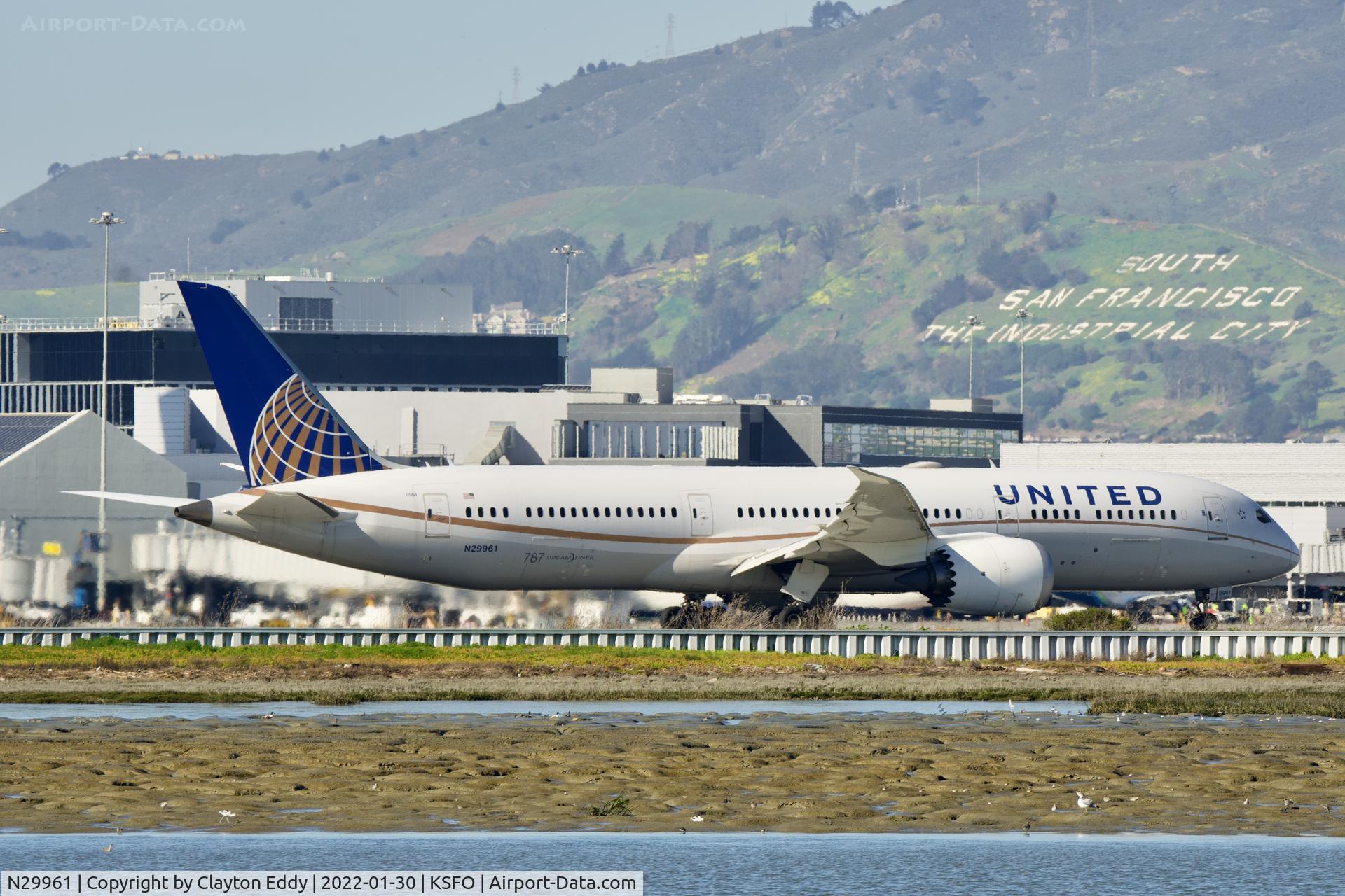 N29961, 2015 Boeing 787-9 Dreamliner Dreamliner C/N 37811, SFO 2022.