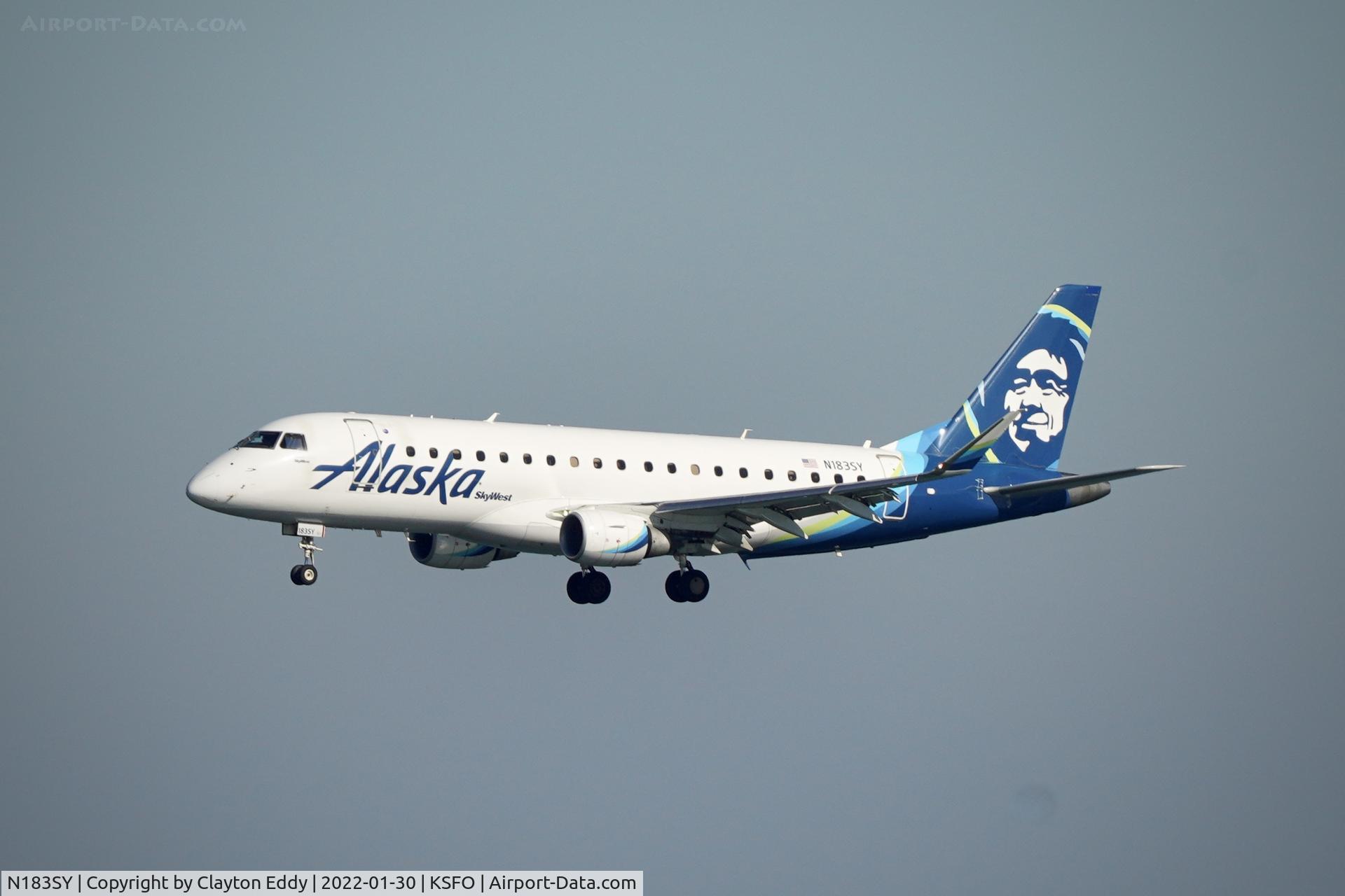 N183SY, 2016 Embraer 175LR (ERJ-170-200LR) C/N 17000589, SFO 2022.