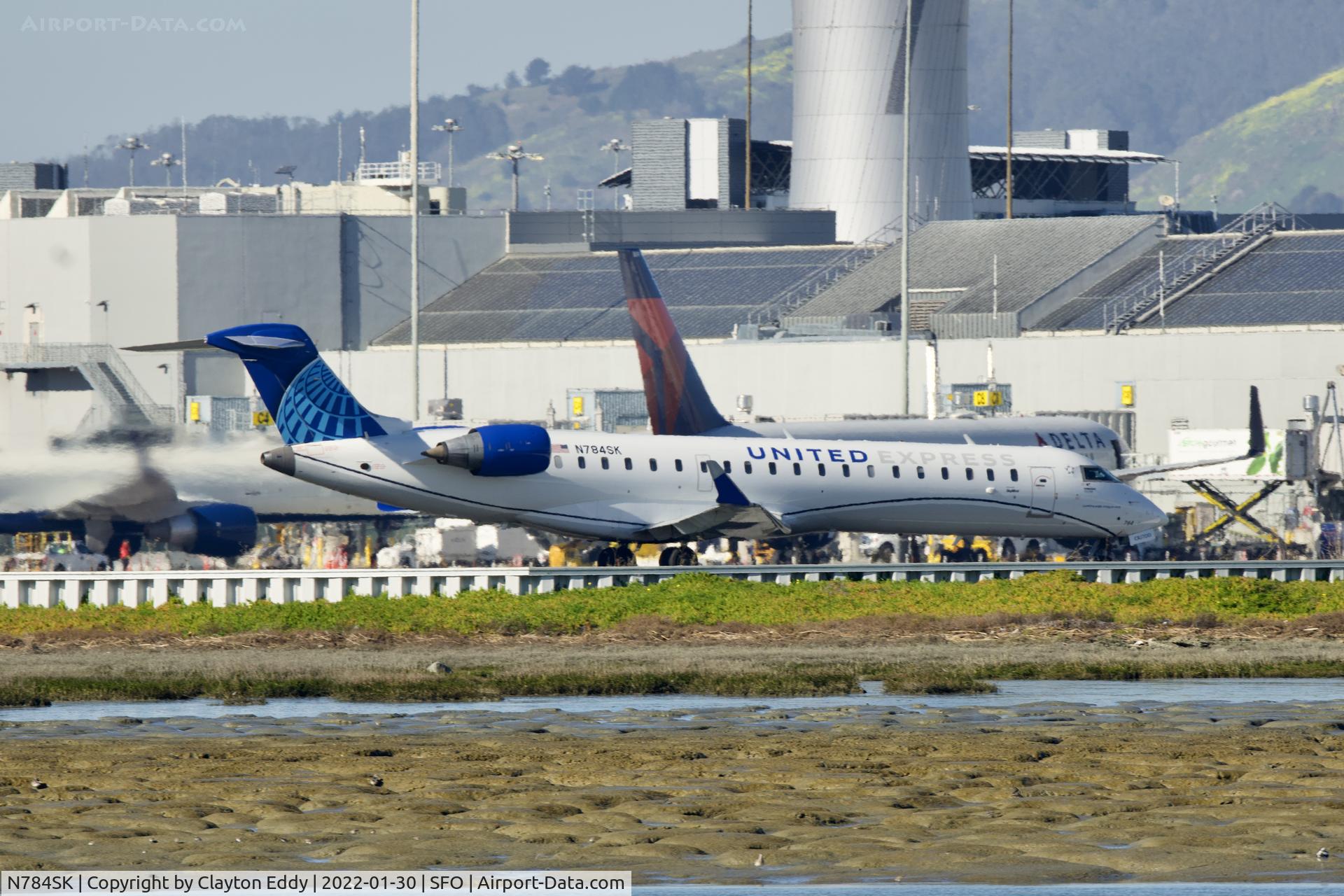 N784SK, 2009 Bombardier CRJ-700 (CL-600-2C10) Regional Jet C/N 10284, SFO 2022.