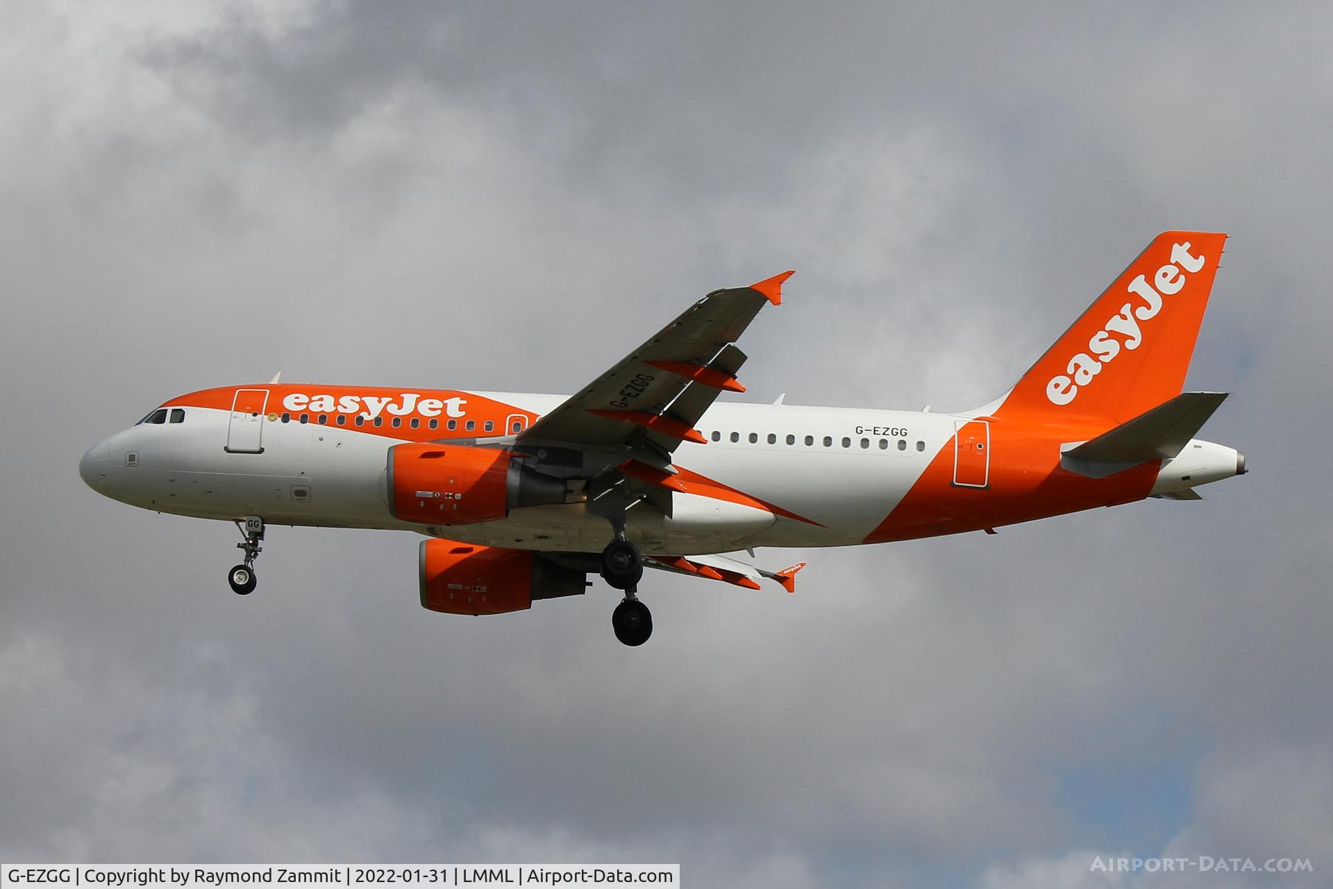 G-EZGG, 2011 Airbus A319-111 C/N 4640, A319 G-EZGG Easyjet