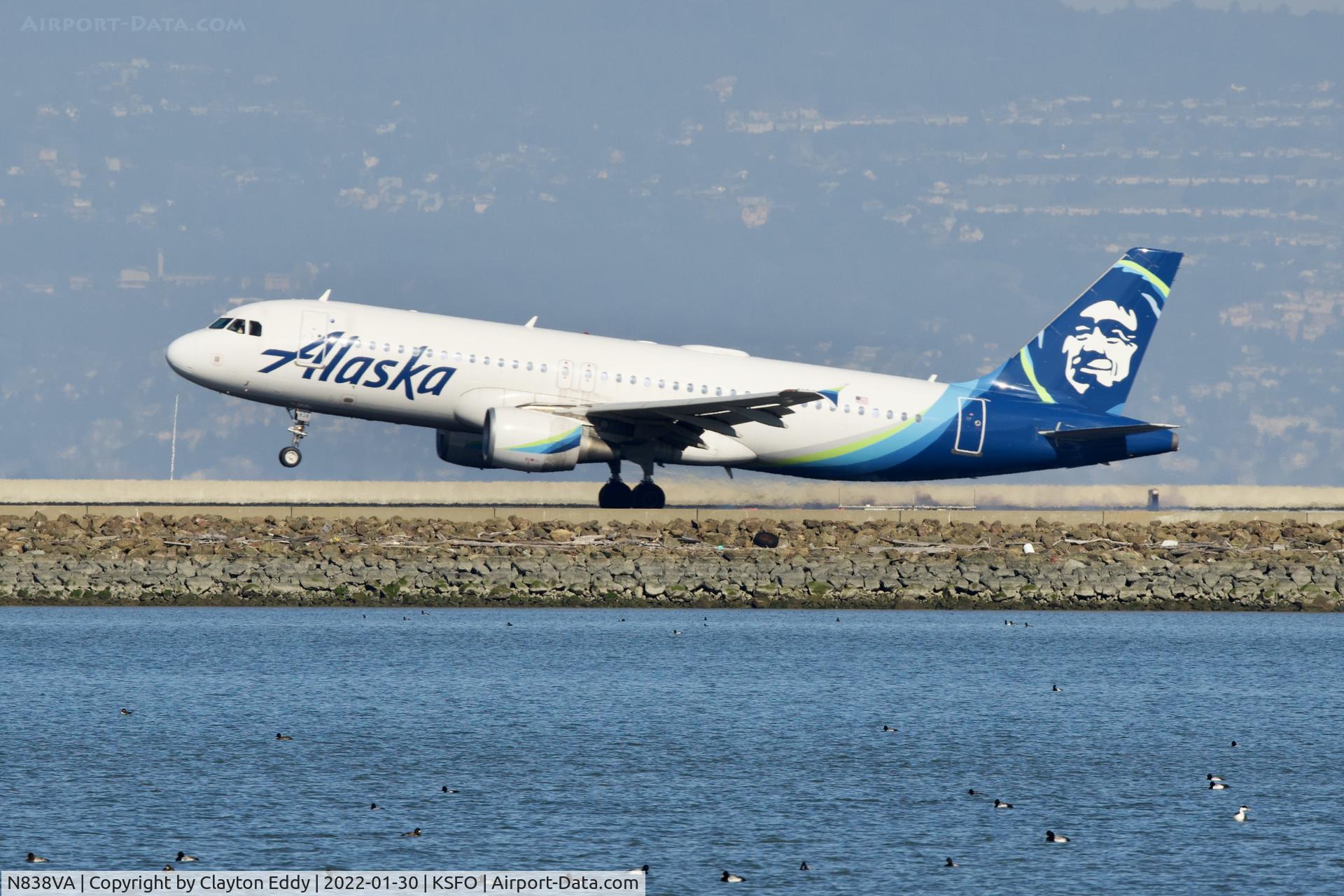 N838VA, 2010 Airbus A320-214 C/N 4559, SFO 2022.