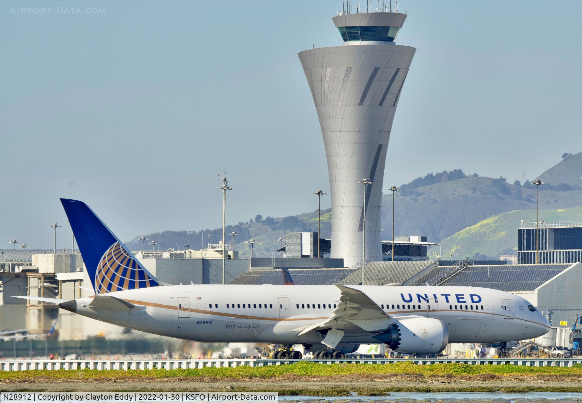 N28912, 2014 Boeing 787-8 Dreamliner C/N 34828, SFO 2022.