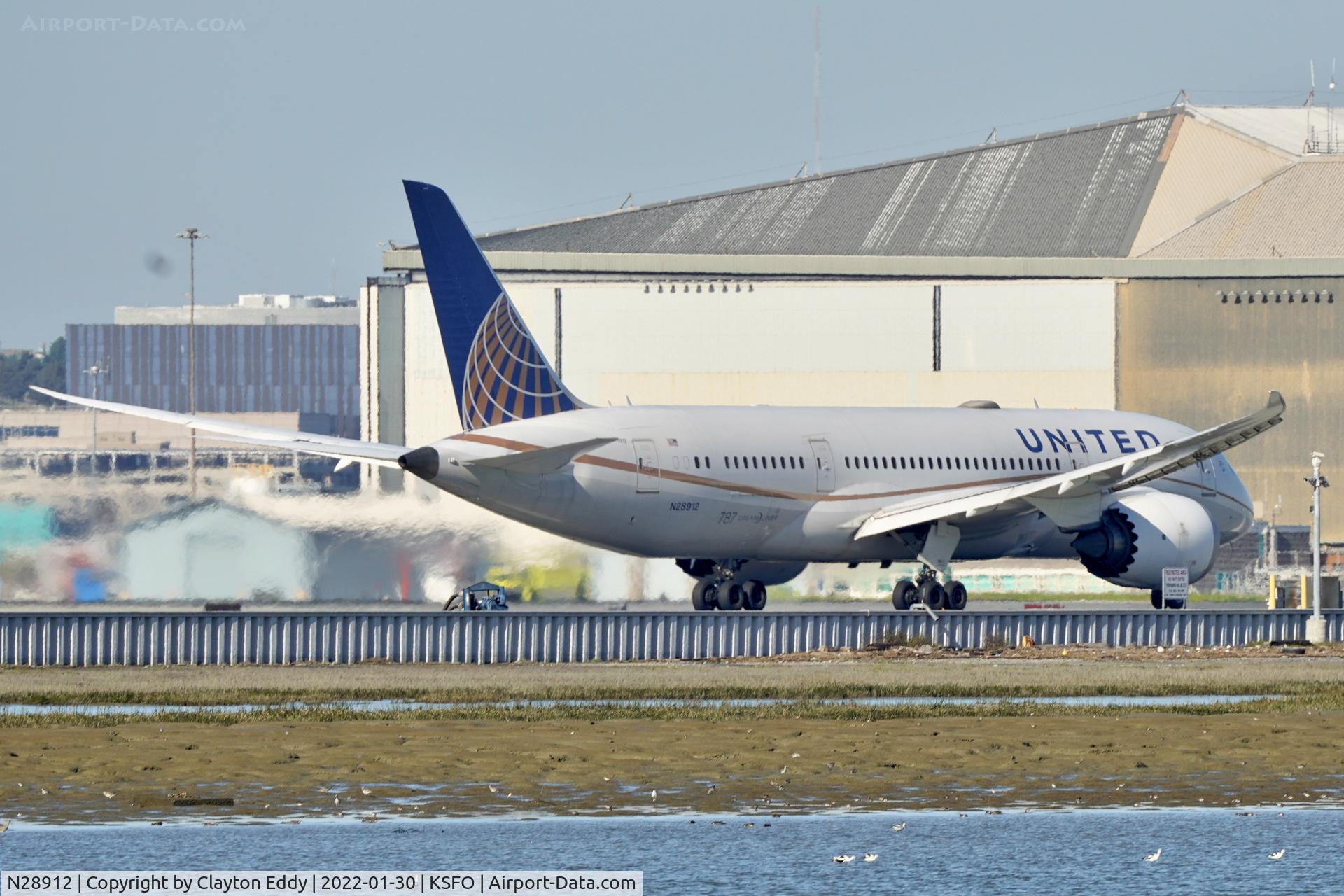 N28912, 2014 Boeing 787-8 Dreamliner C/N 34828, SFO 2022.